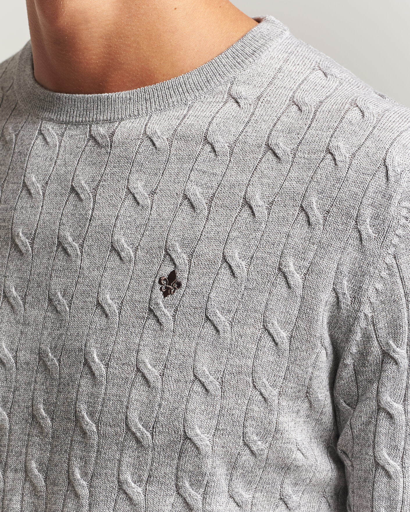 Heren | Truien | Morris | Merino Cable O-Neck Mid Grey
