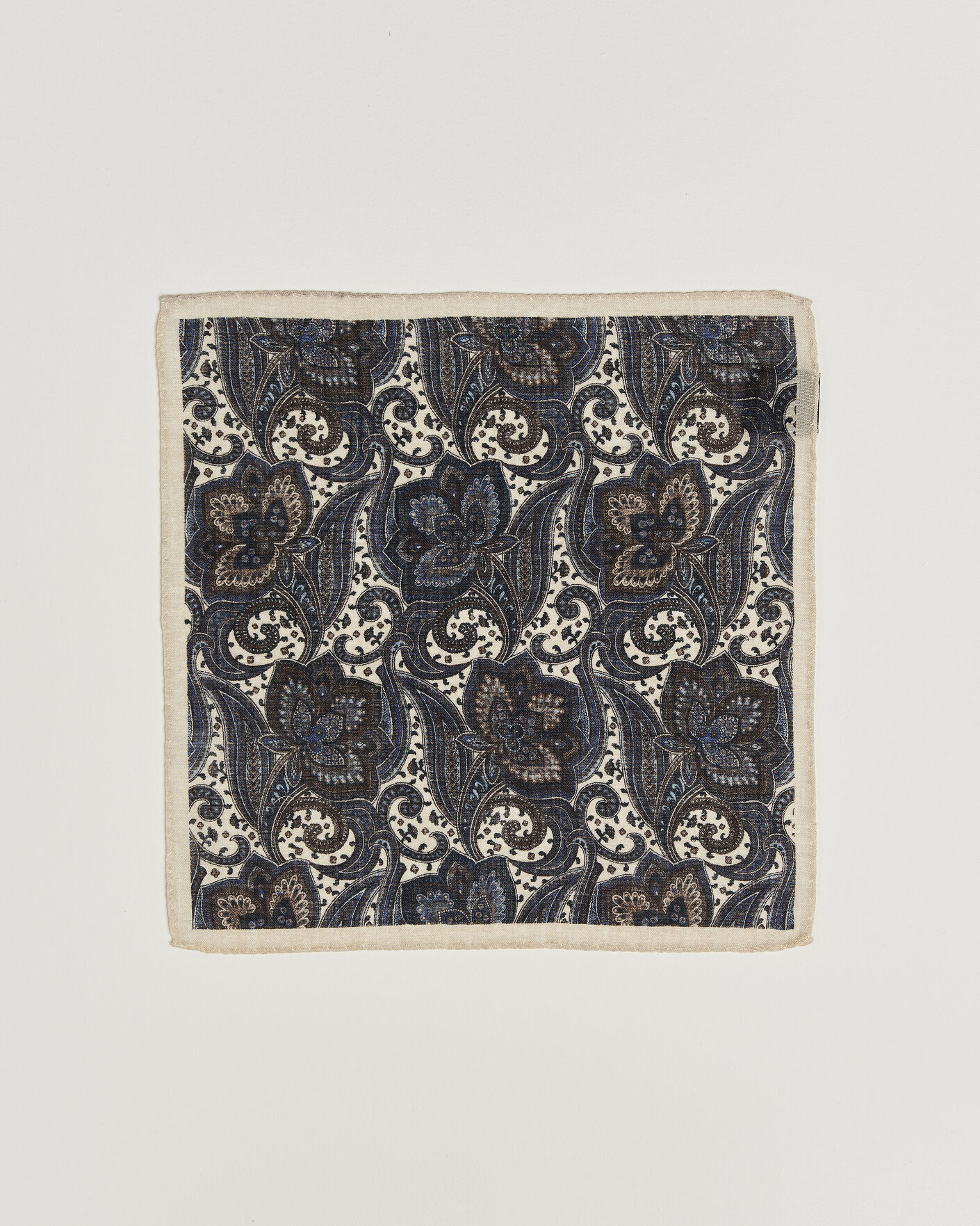 Heren | Pochets | Amanda Christensen | Wool Large Paisley Pocket Square Cream