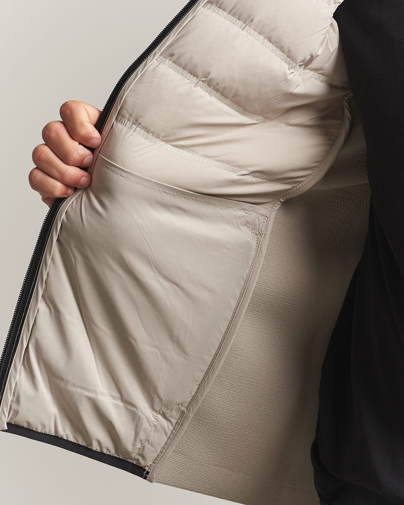 Heren | Jassen | Sail Racing | Element Seamless Hybrid Jacket Sand
