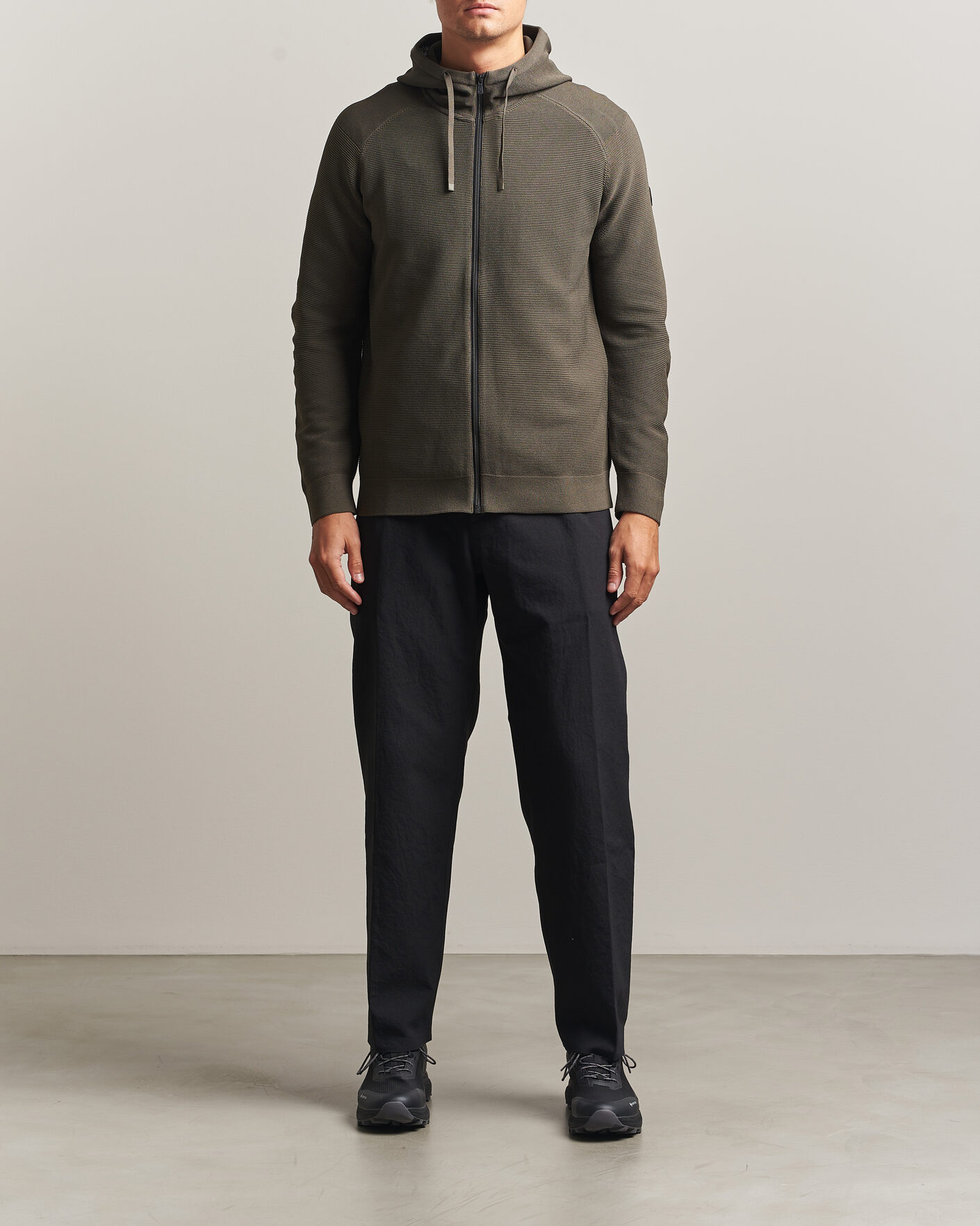 Heren | Truien | Sail Racing | Element Seamless Full Zip Hoodie Mud Green