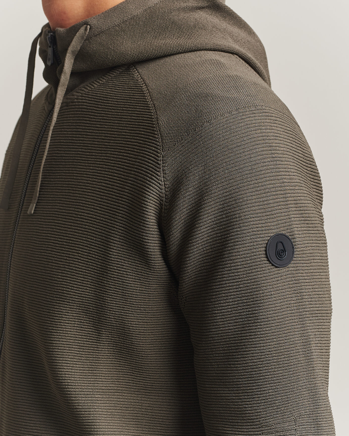 Heren | Truien | Sail Racing | Element Seamless Full Zip Hoodie Mud Green