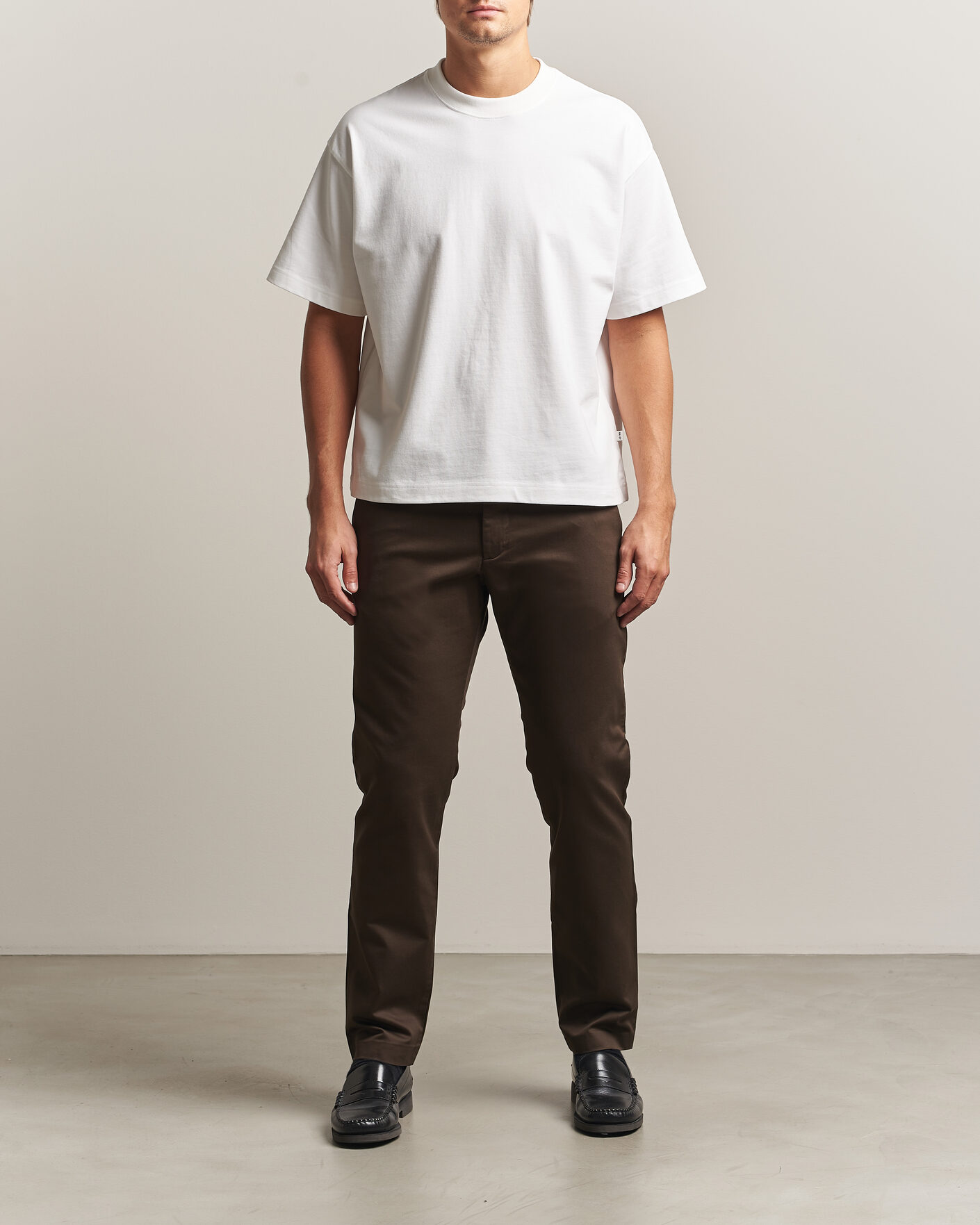 Heren | Broeken | NN07 | Theo Regular Fit Chinos Earthwood