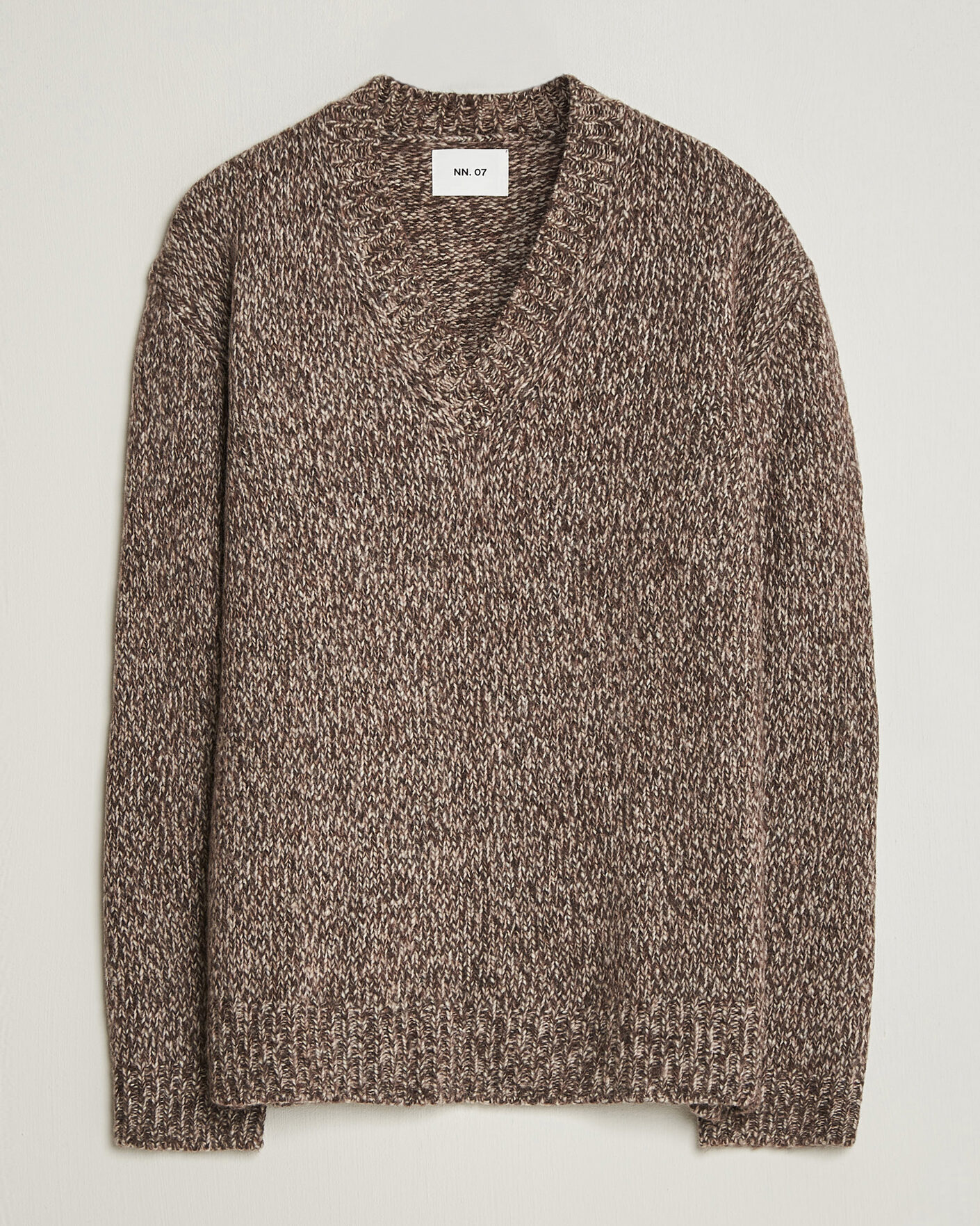 Heren | Truien | NN07 | Flint Wool Knitted V-Neck Deep Truffle