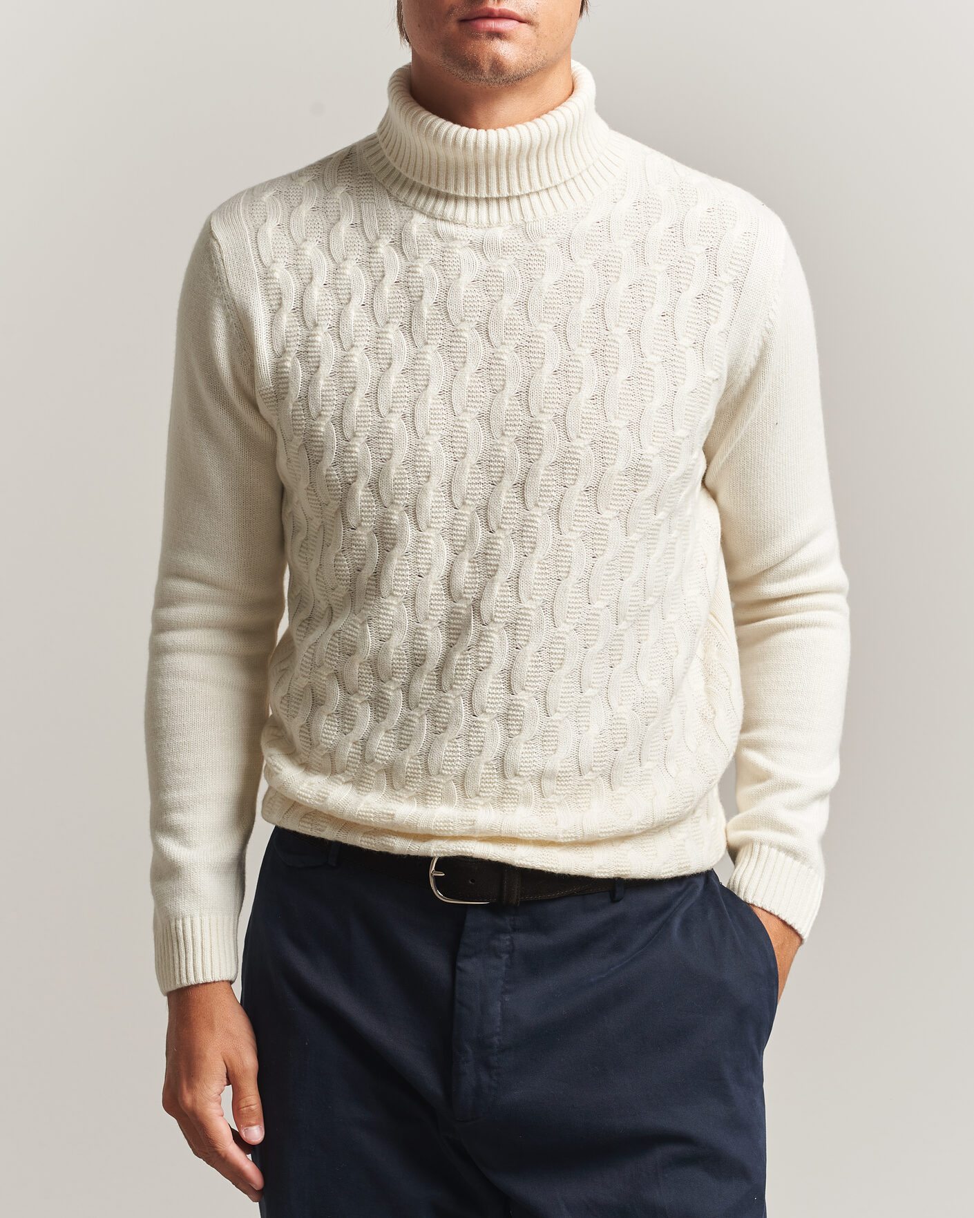 Heren | Truien | Oscar Jacobson | Seppo Cable Knitted Rollneck White