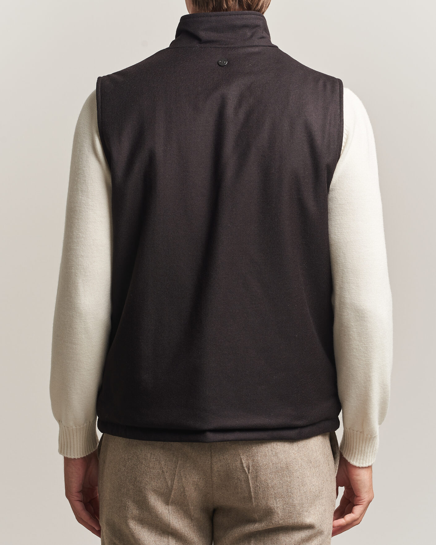 Heren | Gilets | Oscar Jacobson | Nylon/Wool Reversible Vest Brown