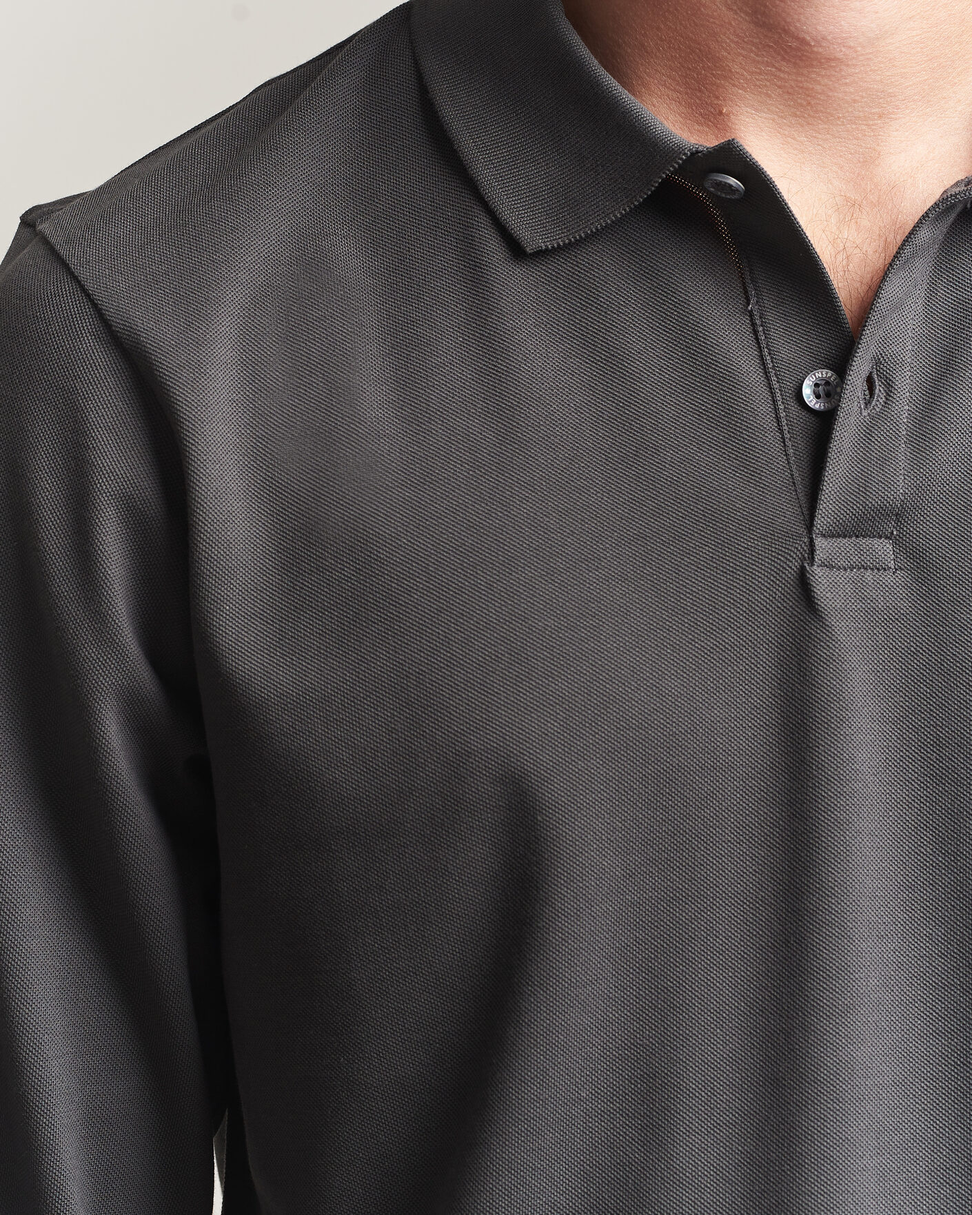 Heren | Polo's | Sunspel | Supima Cotton Long Sleeve Pique Polo Anthracite
