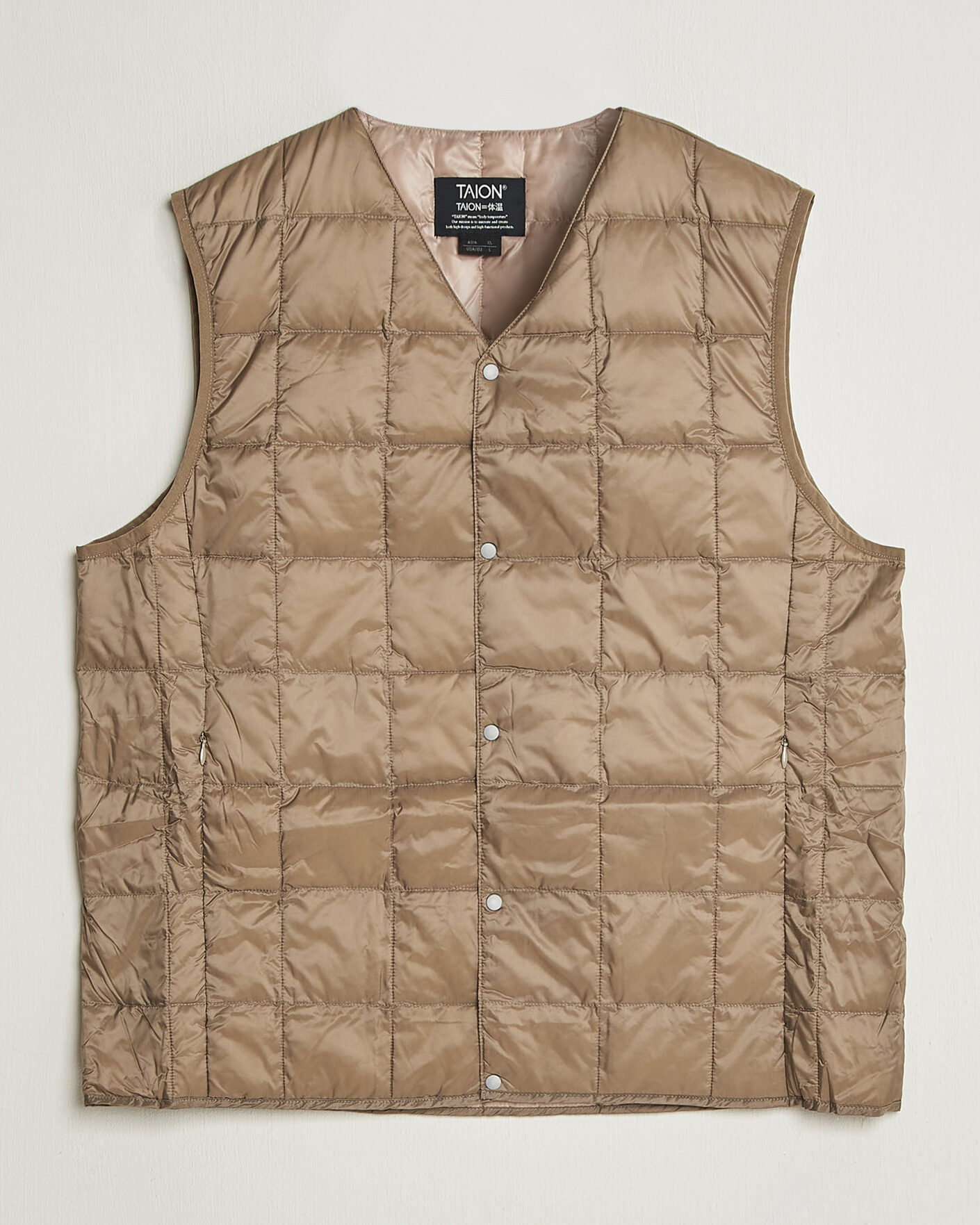 Heren | Gilets | TAION | V-Neck Lightweight Down Vest Khaki