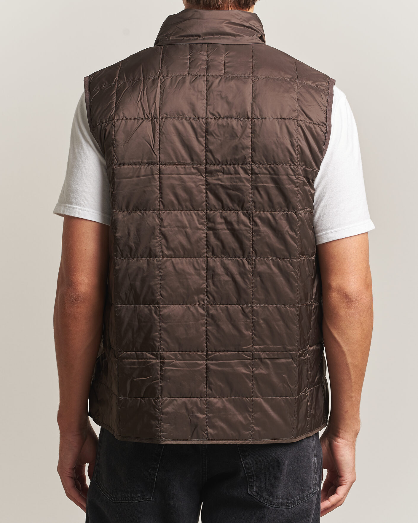 Heren | Gilets | TAION | High Neck Full Zip Lightweight Down Vest Dark Choco