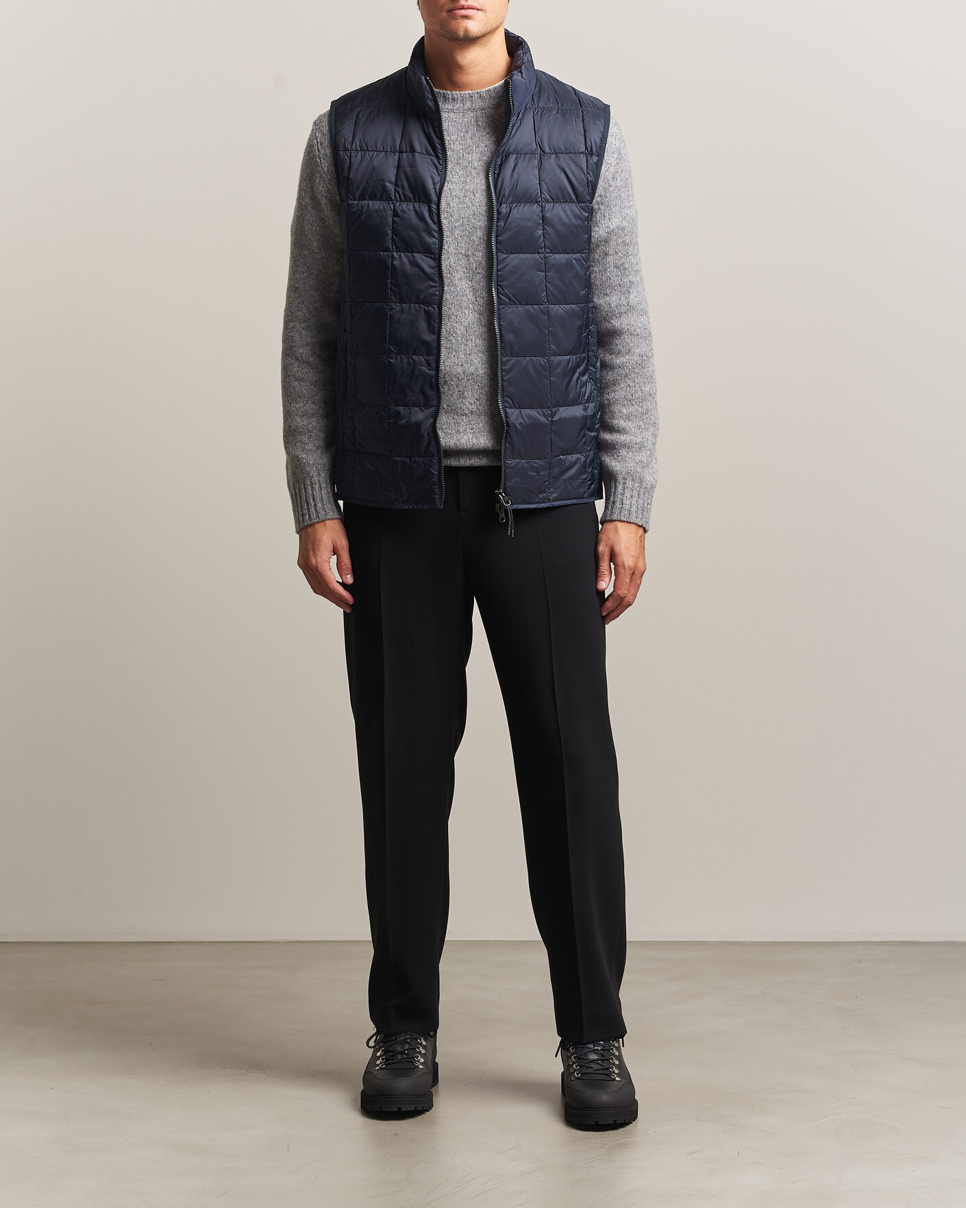 Heren | Gilets | TAION | High Neck Full Zip Lightweight Down Vest Dark Navy