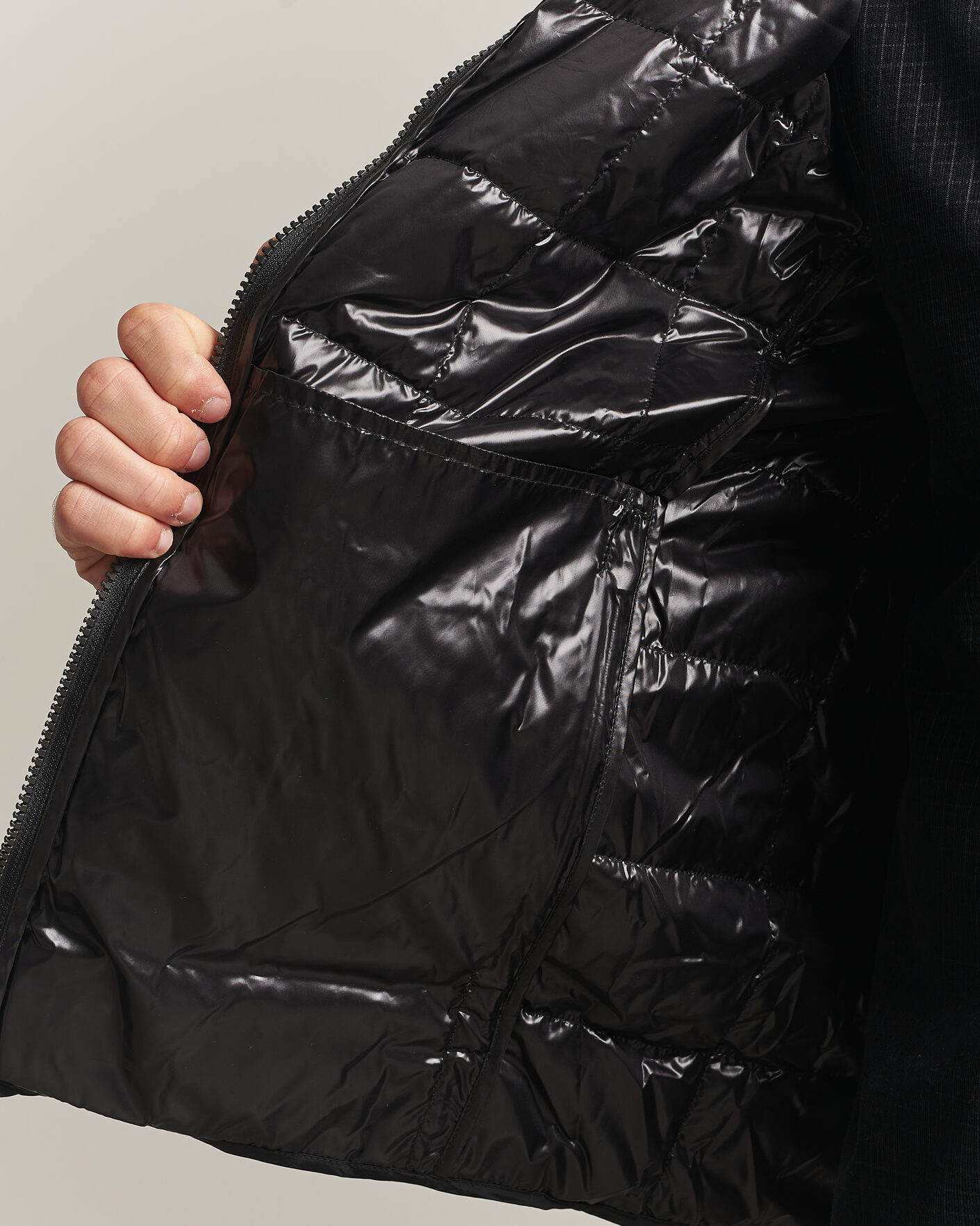 Heren | Jassen | TAION | High Neck Full Zip Lightweight Down Jacket Black