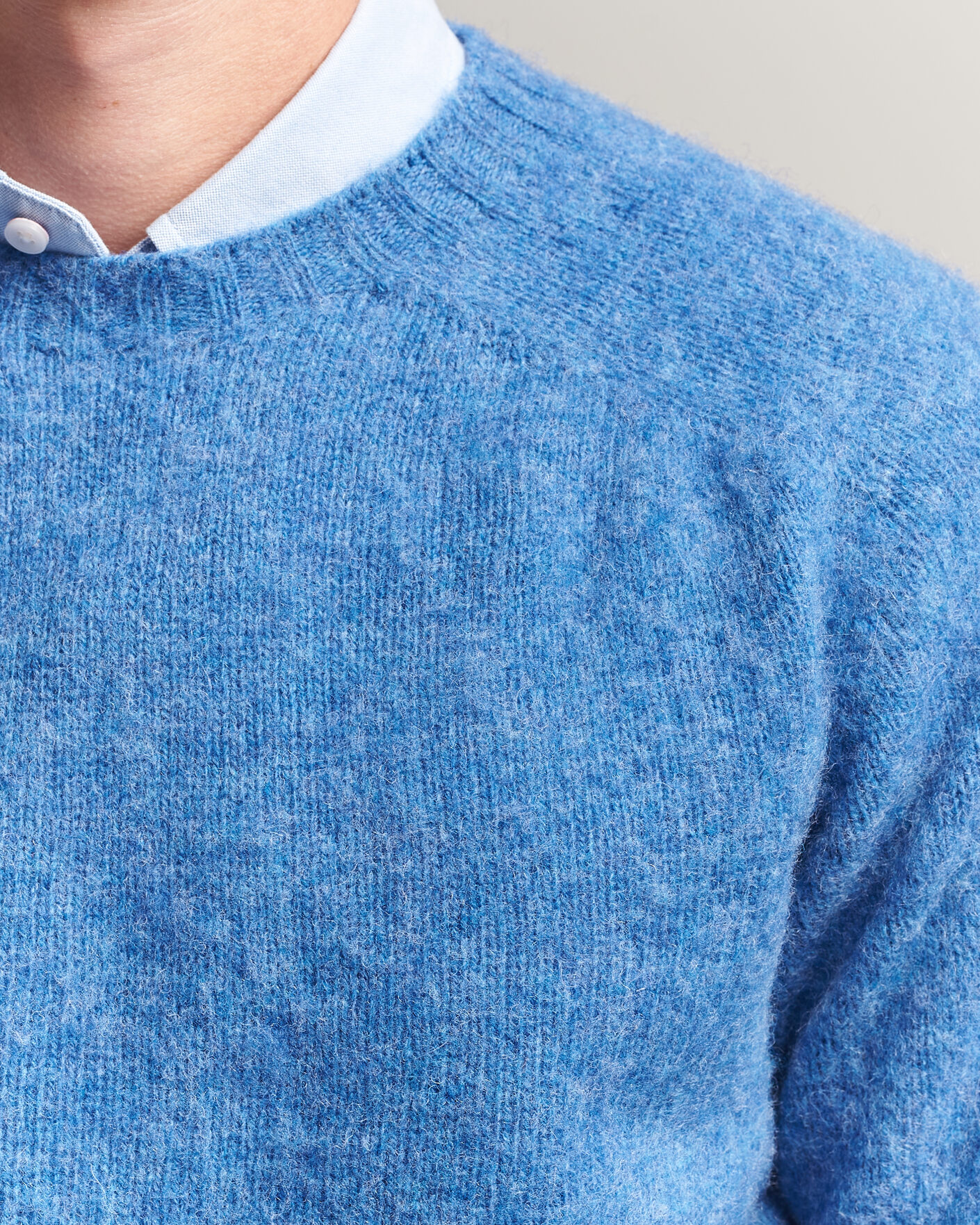 Heren | Truien | Harley Of Scotland | Brushed Supersoft Lambswool Crewneck Cobalt