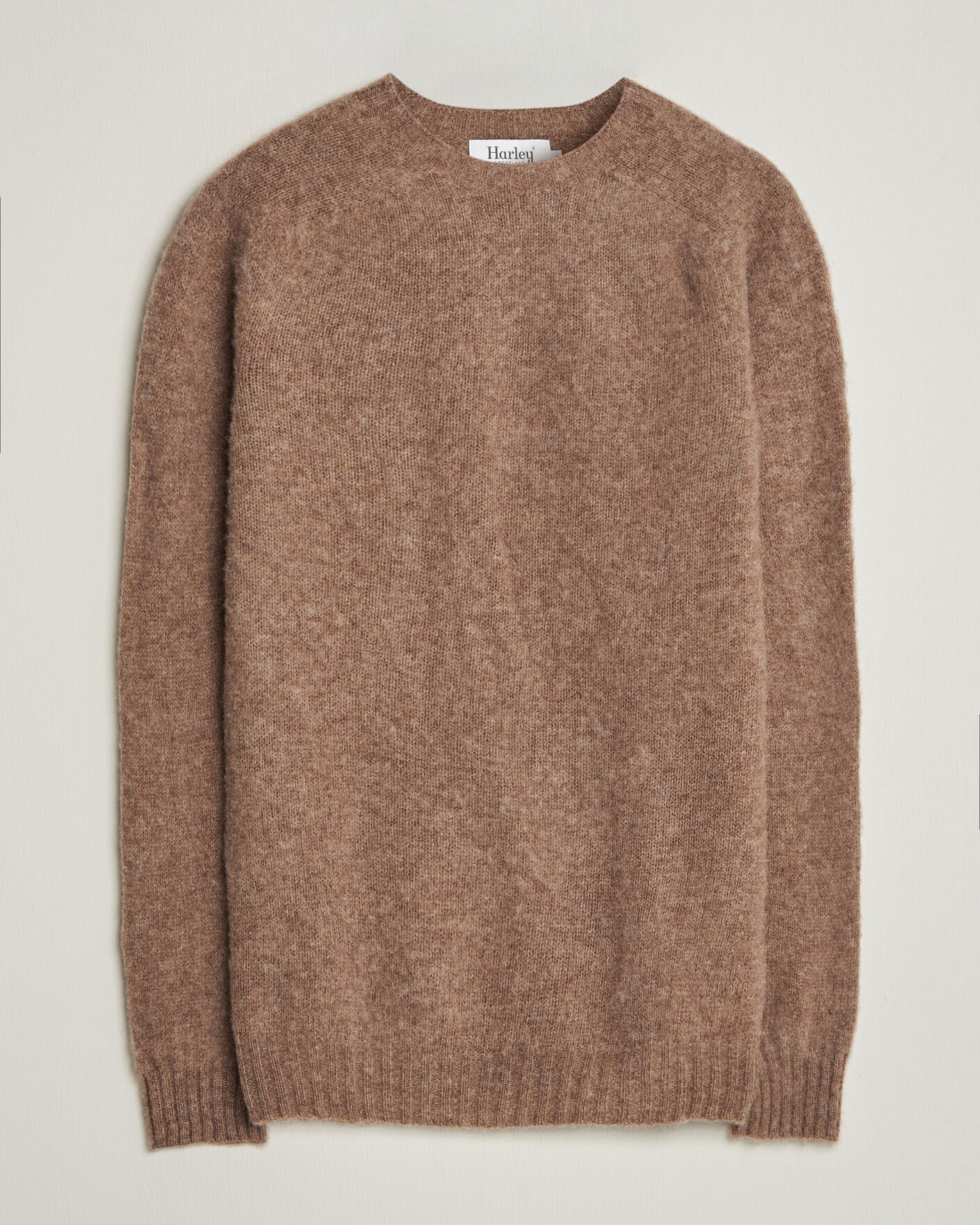Heren | Truien | Harley Of Scotland | Brushed Supersoft Lambswool Crewneck Tundra