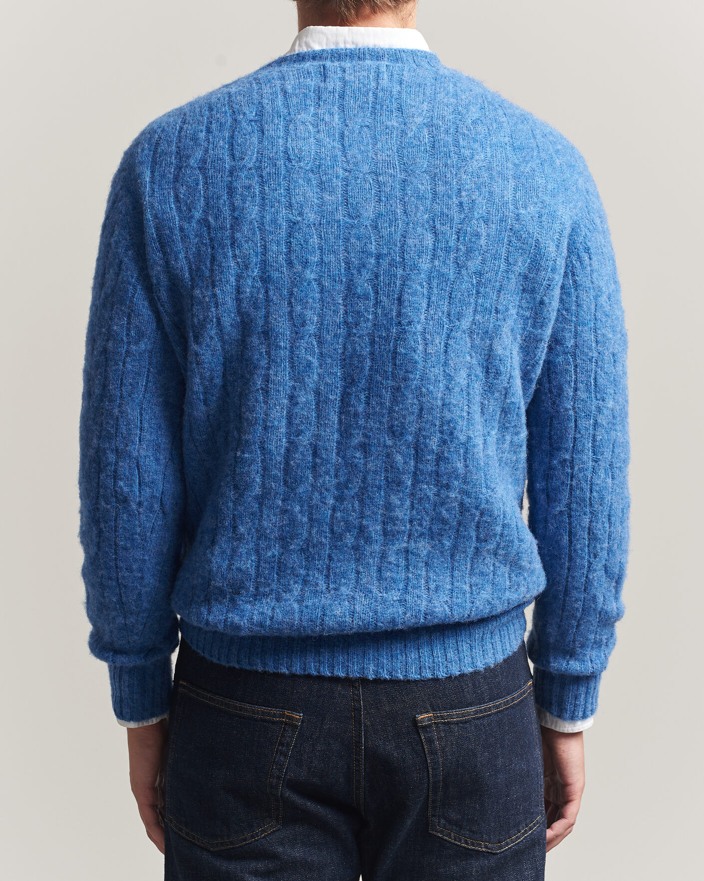 Heren | Truien | Harley Of Scotland | Brushed Supersoft Lambswool Cable Cobalt