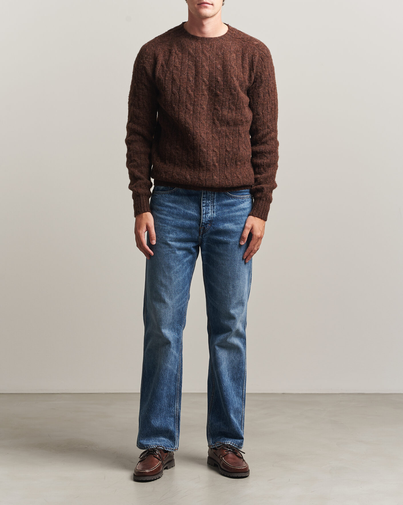 Heren | Truien | Harley Of Scotland | Brushed Supersoft Lambswool Cable Marron