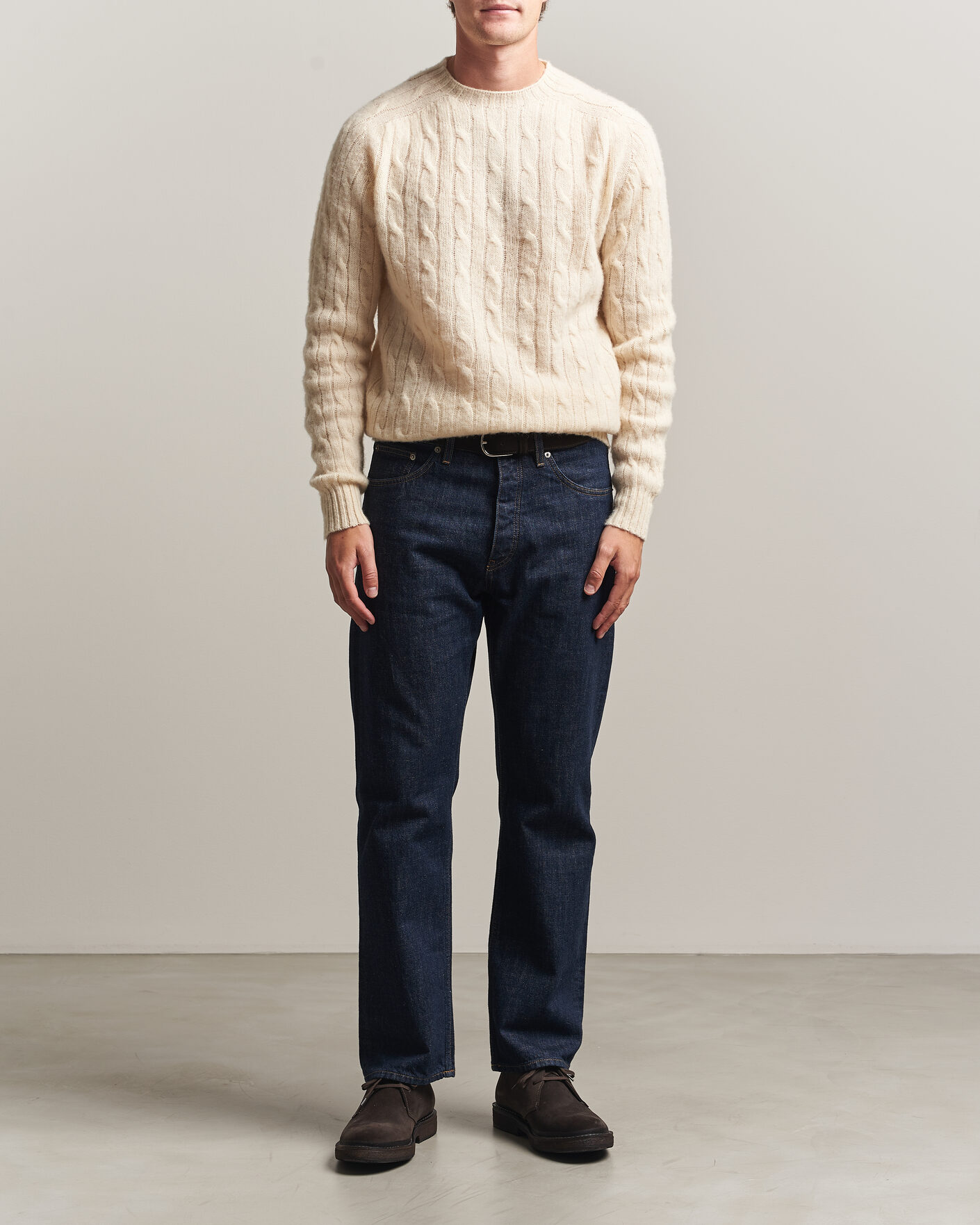 Heren | Truien | Harley Of Scotland | Brushed Supersoft Lambswool Cable Vanilla