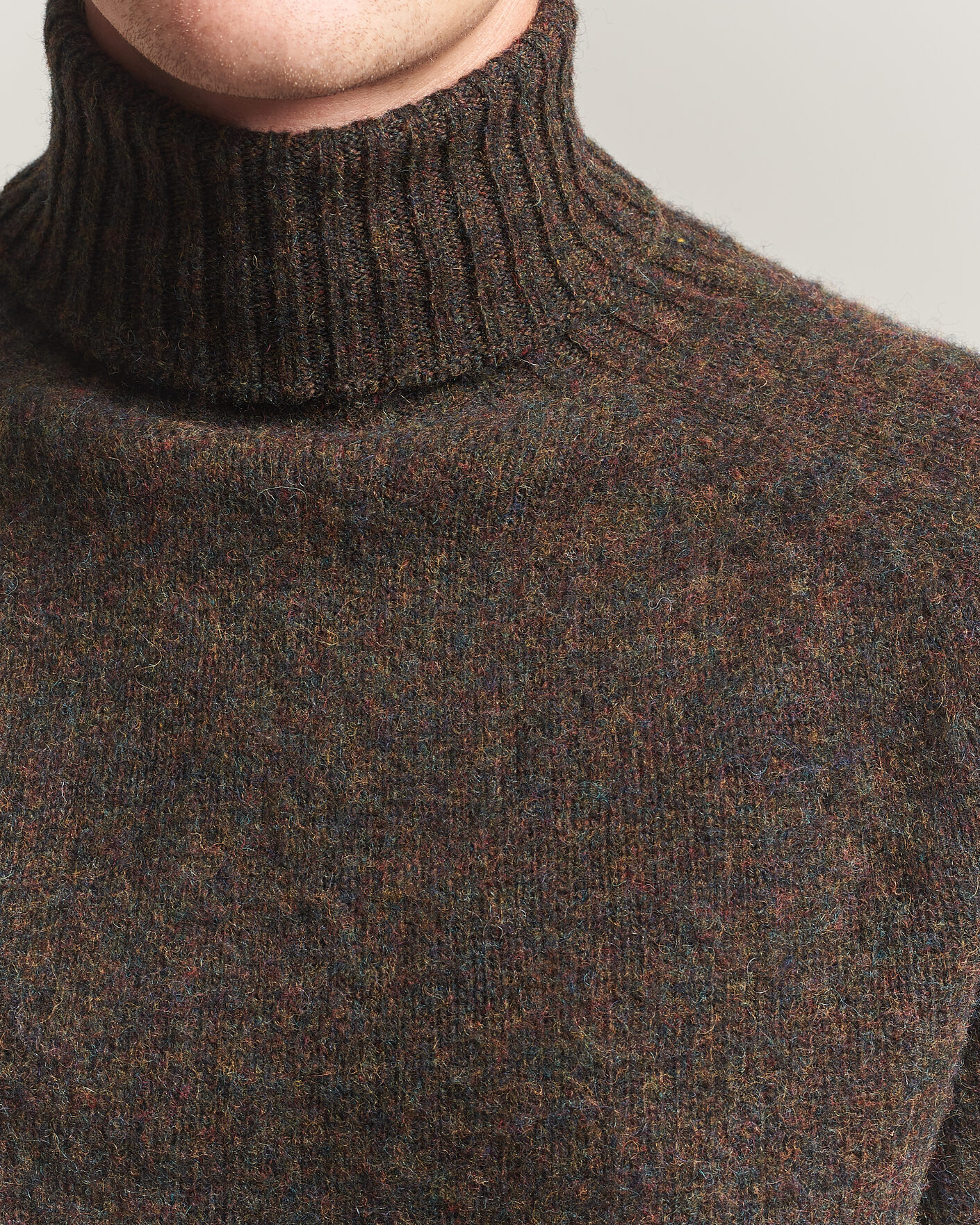 Heren | Truien | Harley Of Scotland | Brushed Supersoft Lambswool Rollneck Carob