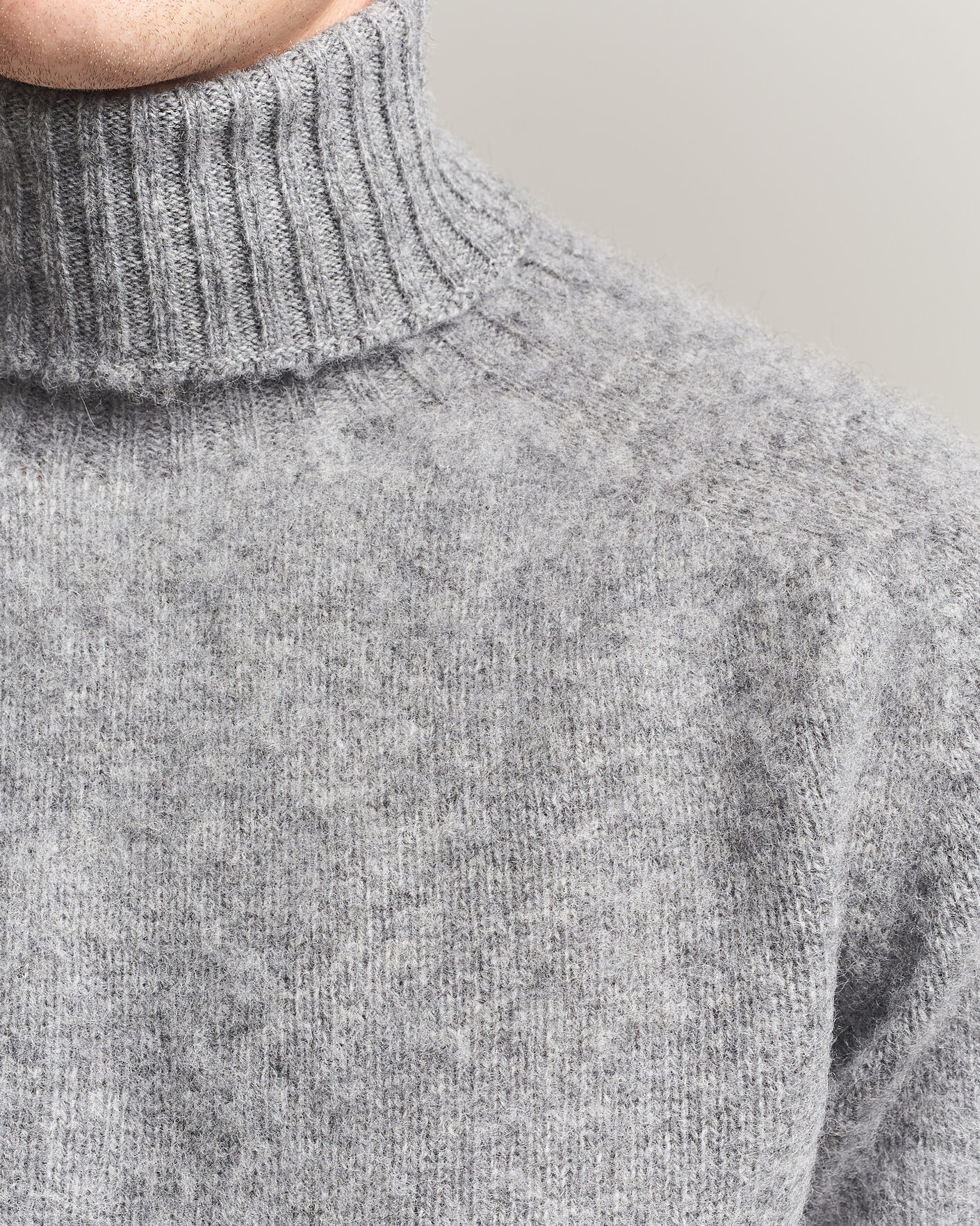 Heren | Truien | Harley Of Scotland | Brushed Supersoft Lambswool Rollneck Mid Grey
