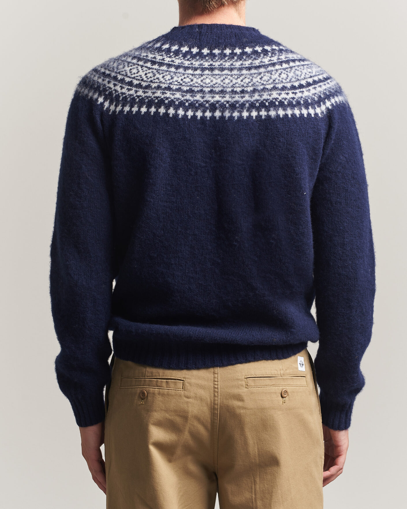 Heren | Truien | Harley Of Scotland | Brushed Supersoft Lambswool Yolk Fairisle Navy/Snow White