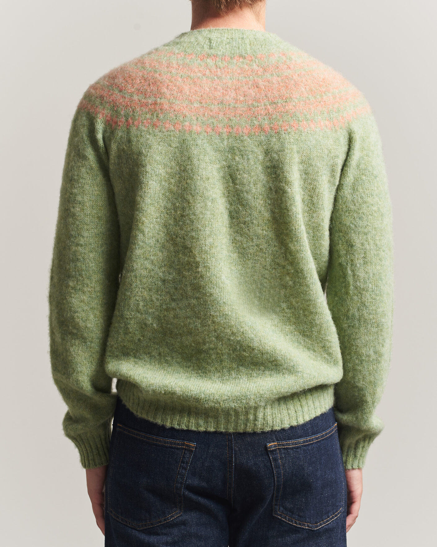 Heren | Truien | Harley Of Scotland | Brushed Supersoft Lambswool Yolk Fairisle Sage/Parfait