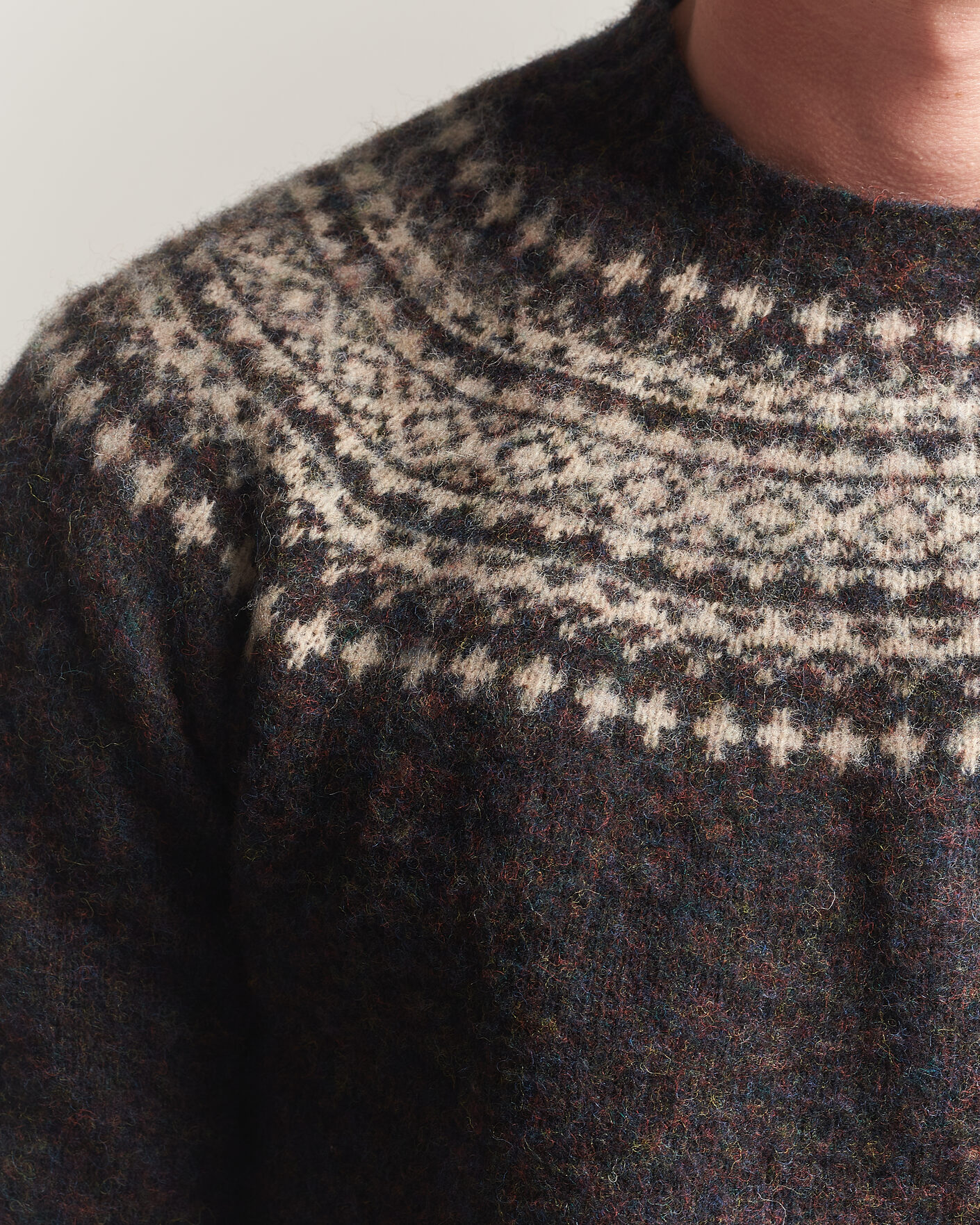 Heren | Truien | Harley Of Scotland | Brushed Supersoft Lambswool Yolk Fairisle Volcano/Cameo