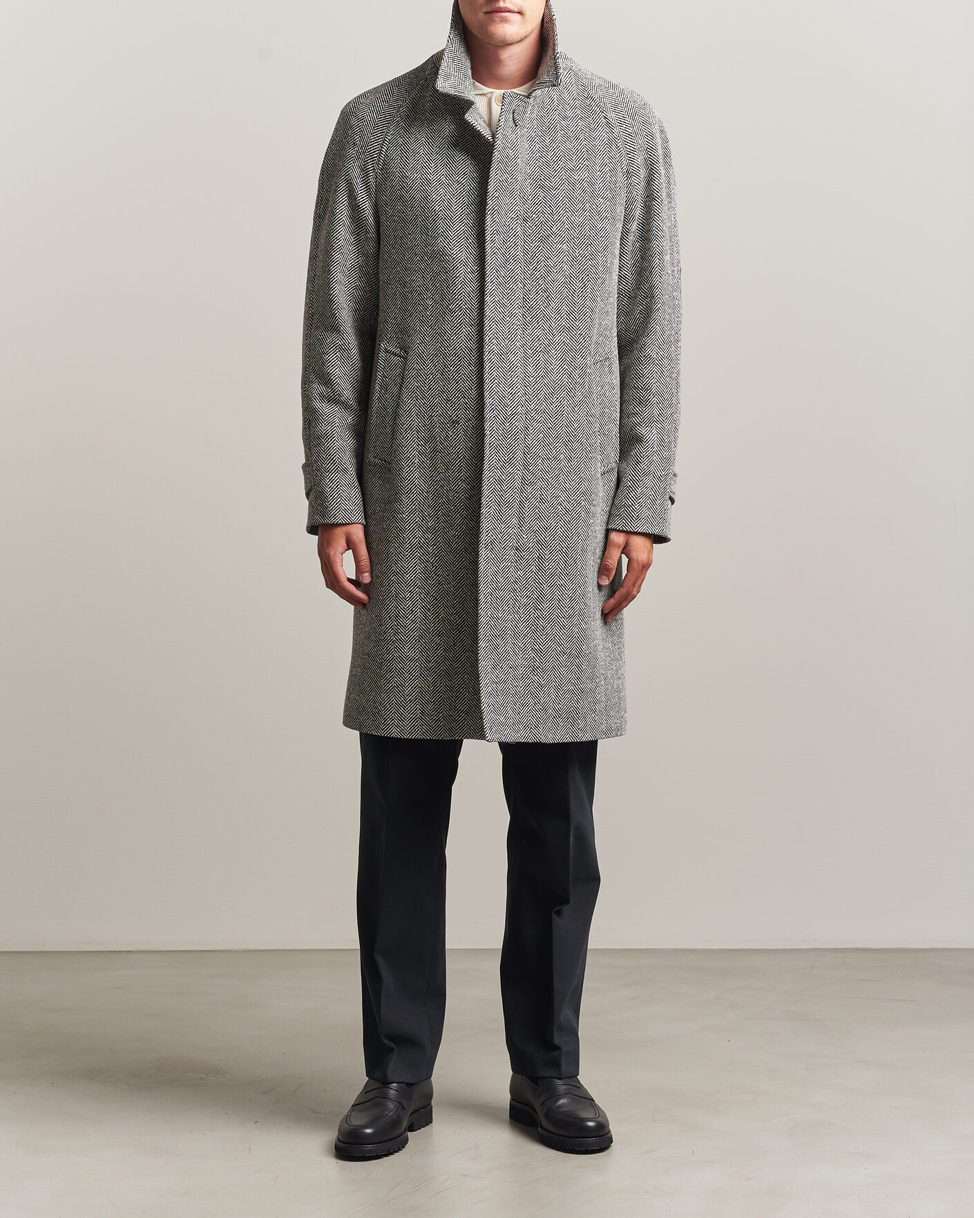 Heren | Jassen | Lardini | Wool Herringbone Raglan Coat Dark Grey