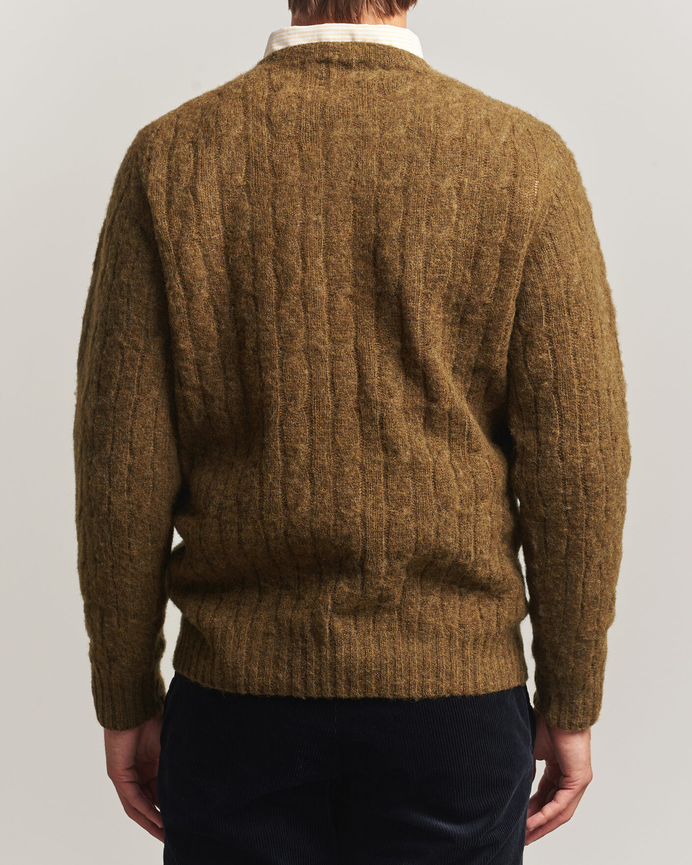 Heren | Truien | Drake's | Brushed Shetland Cable Crew Moorland Olive