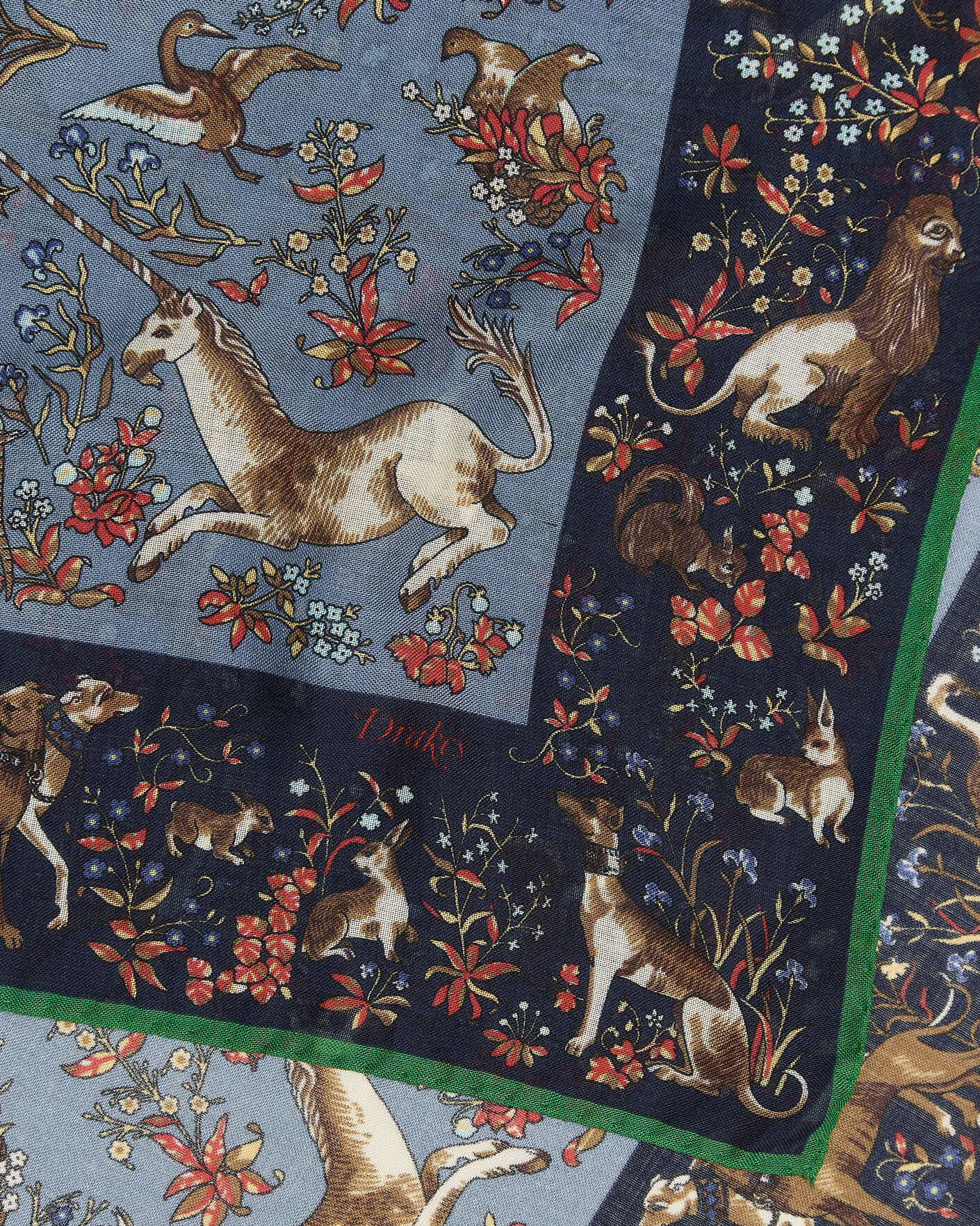 Heren | Sjaals | Drake's | Unicorn Tapestry Wool/Silk Bandana Navy