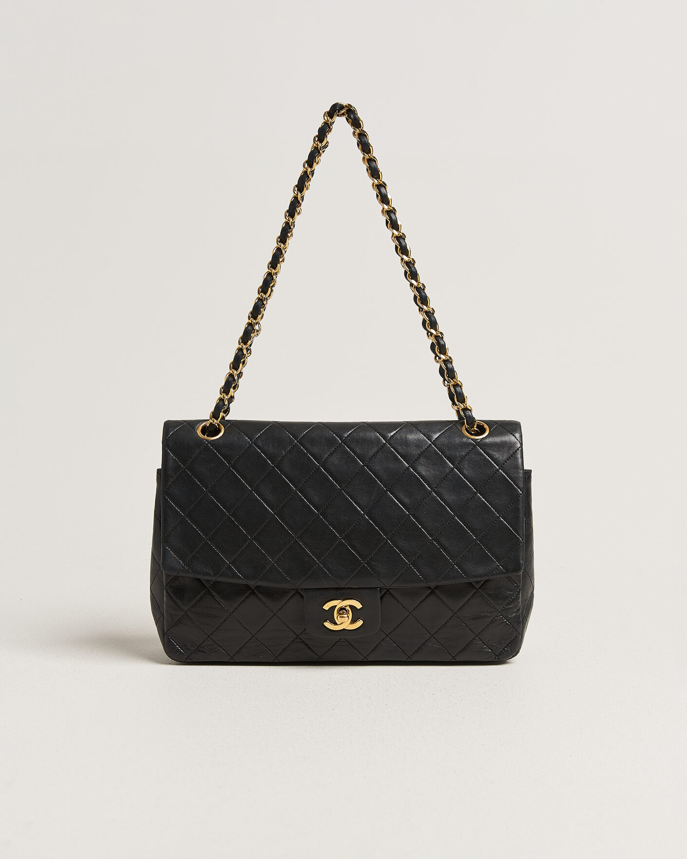Heren | Pre-Owned & Vintage Bags | Chanel Pre-Owned | Vintage Classic Flap Bag Lambskin Black