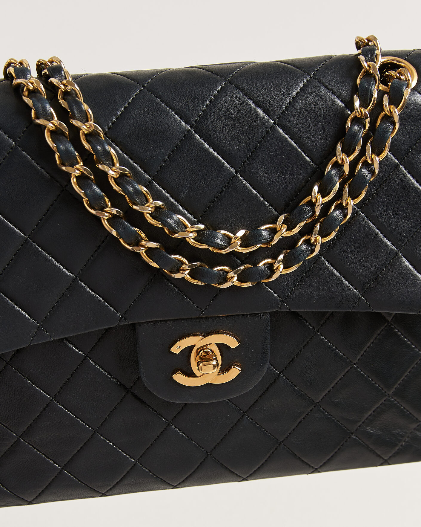 Heren | Pre-Owned & Vintage Bags | Chanel Pre-Owned | Classic Medium Square Double Flap Bag Lambskin Black