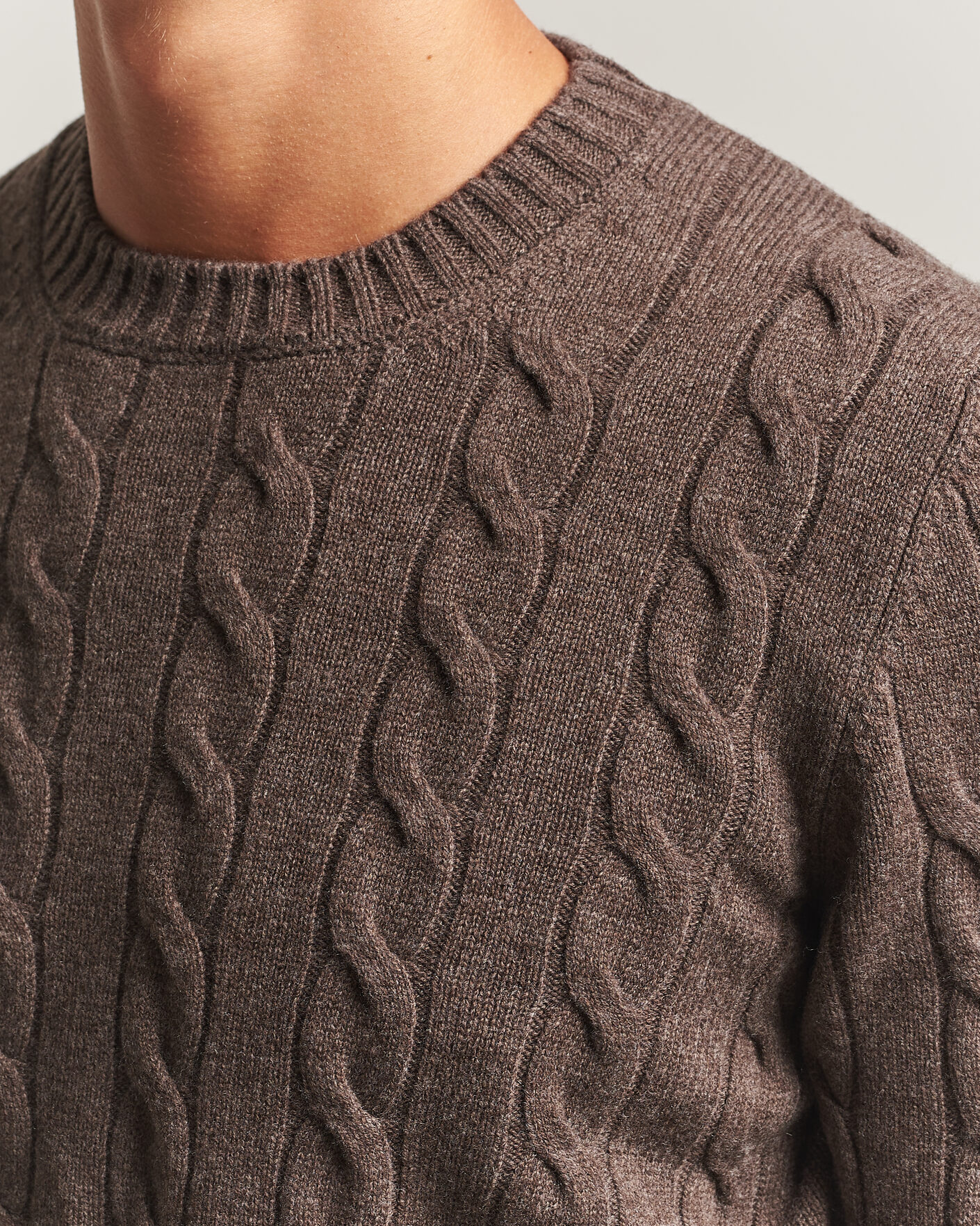 Heren | Truien | Gran Sasso | Wool/Cashmere Cable Crew Neck Dark Brown Melange