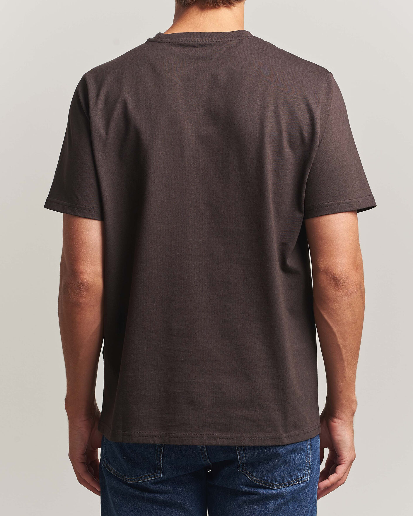 Heren | T-shirts | KnowledgeCotton Apparel | Loke Badge T-Shirt Chocolate Torte