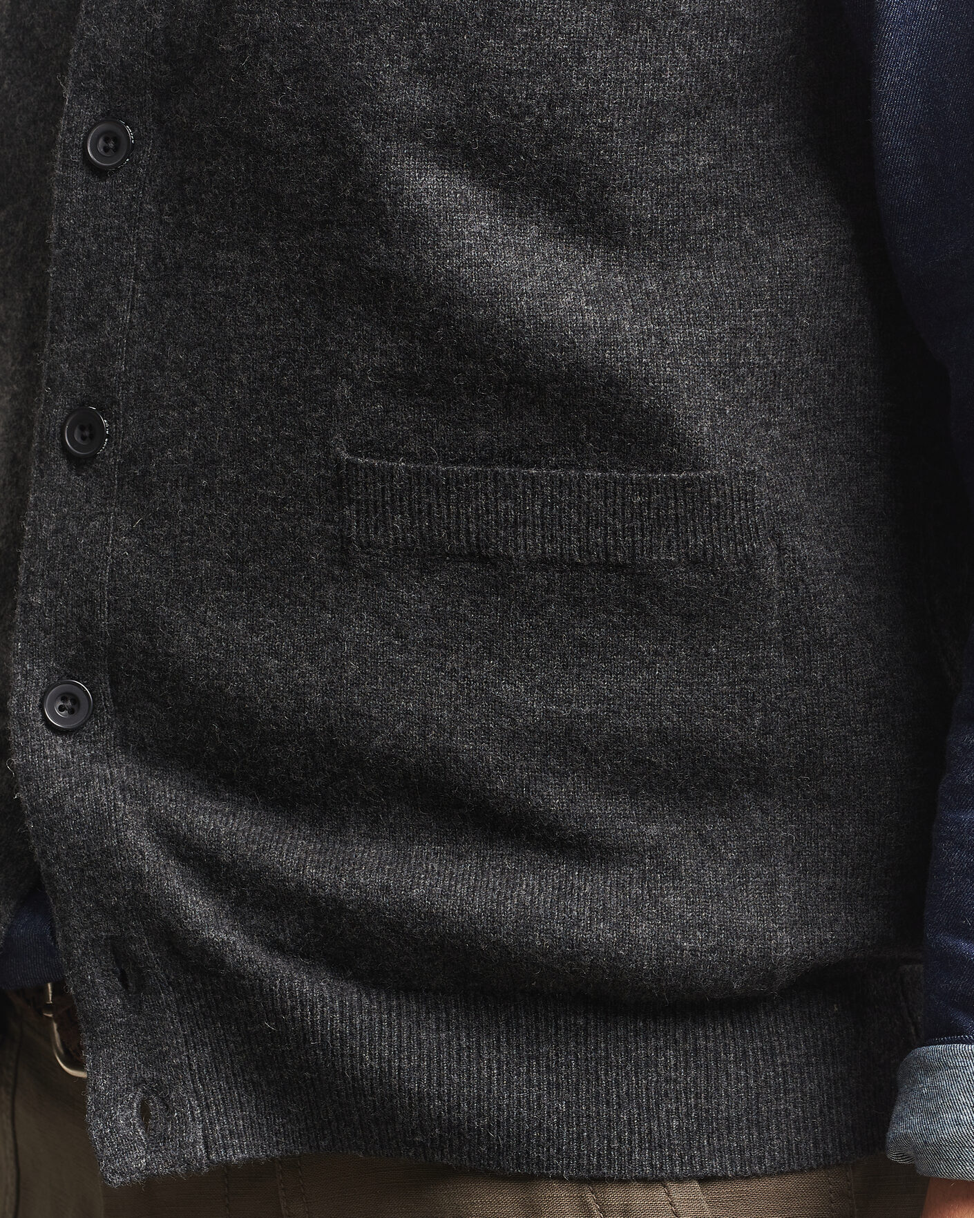 Heren | Truien | BEAMS PLUS | Button Knit Vest Charcoal