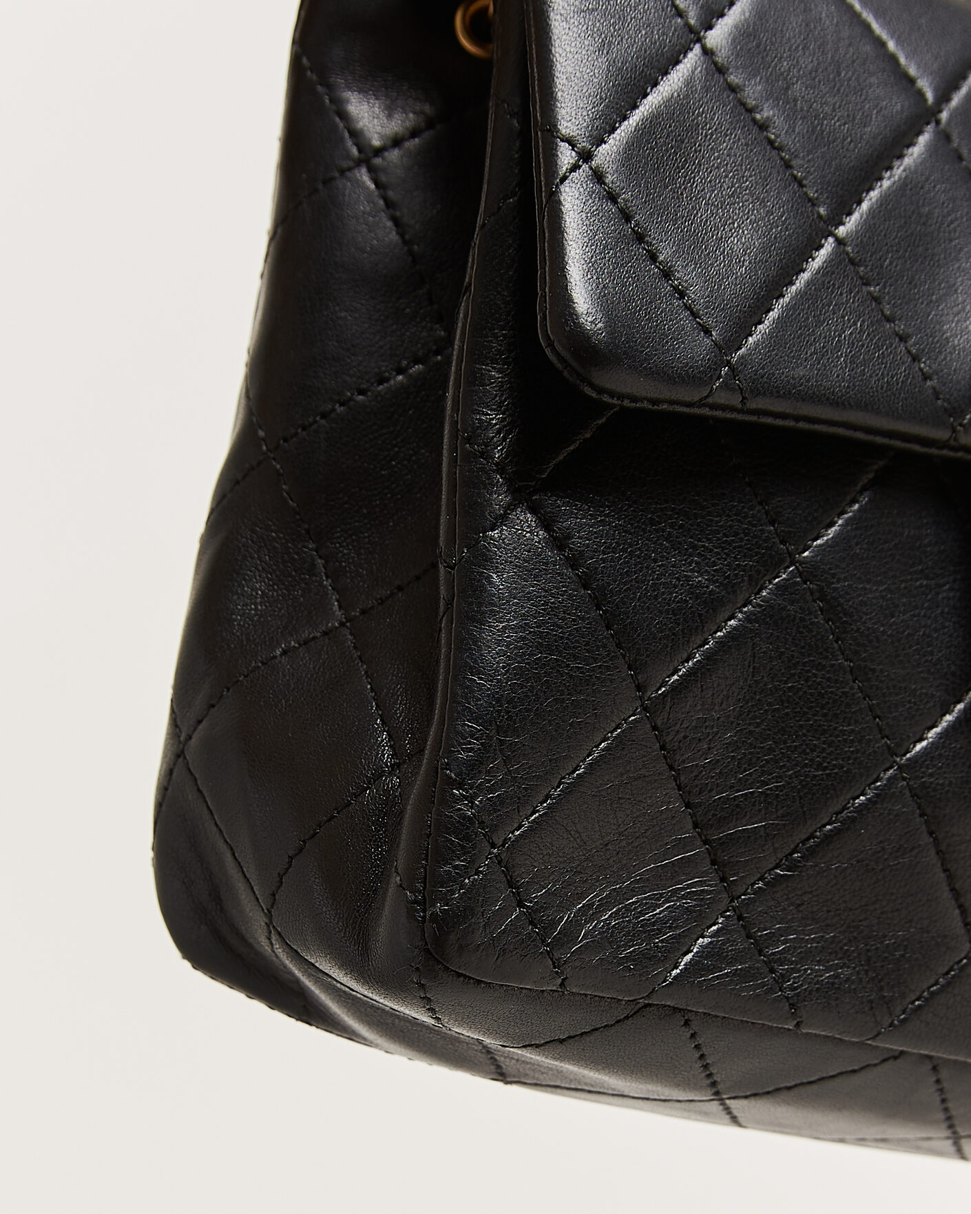 Heren | Pre-Owned & Vintage Bags | Chanel Pre-Owned | Classic Mini Square Single Flap Bag Lambskin Black