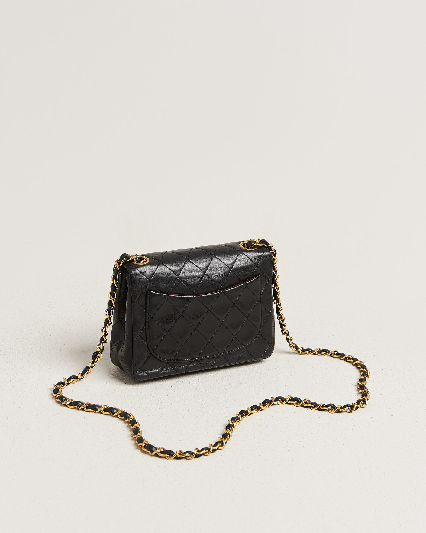 Heren | Pre-Owned & Vintage Bags | Chanel Pre-Owned | Classic Mini Square Single Flap Bag Lambskin Black