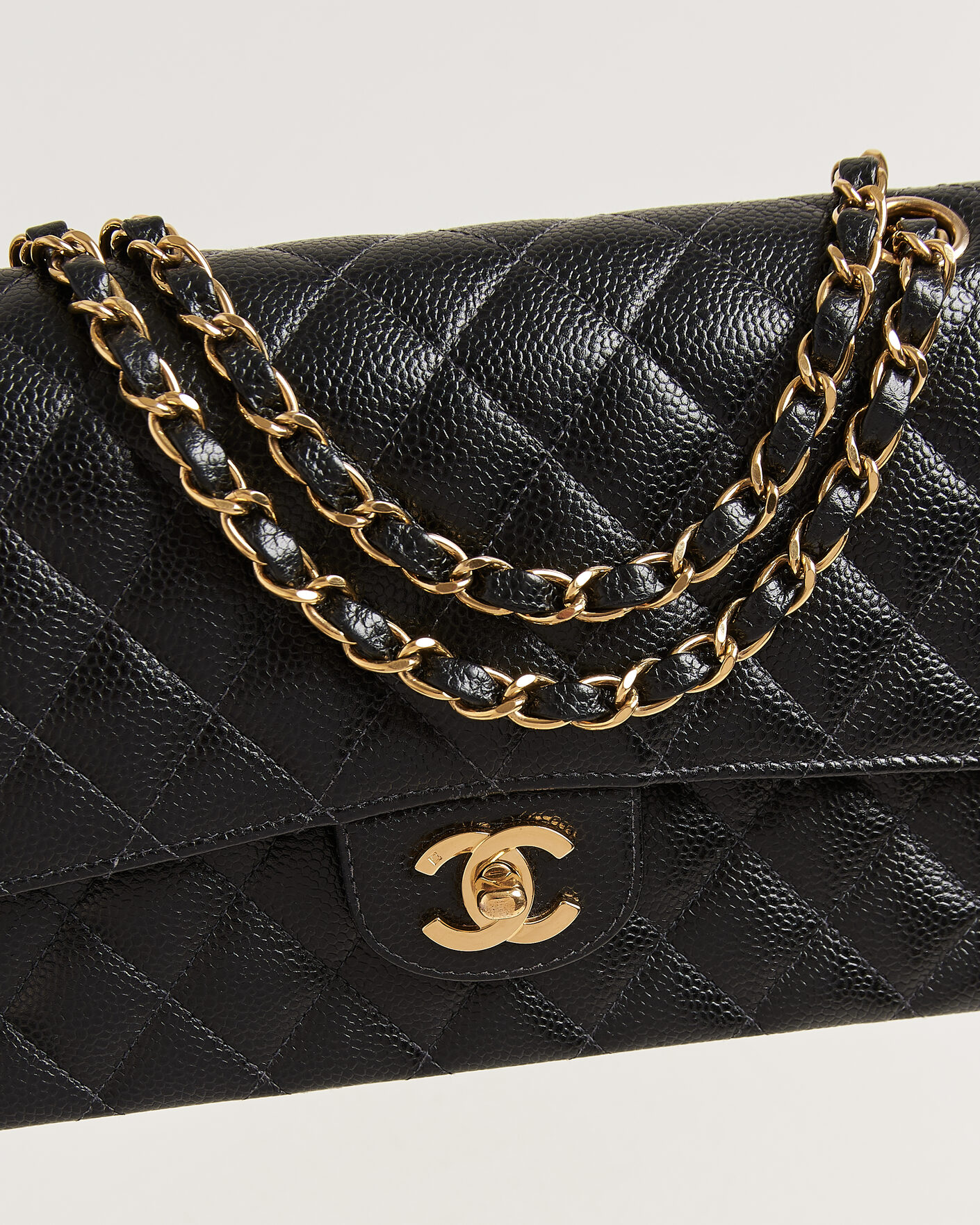 Heren | Pre-Owned & Vintage Bags | Chanel Pre-Owned | Classic Medium Double Flap Bag Caviar Black