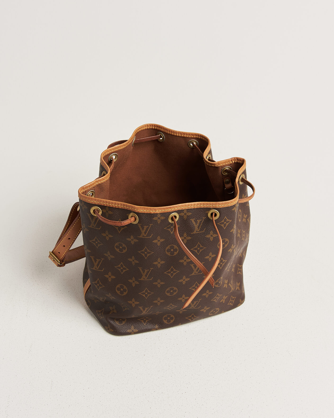 Heren | Pre-Owned & Vintage Bags | Louis Vuitton Pre-Owned | Petit Noé Monogram