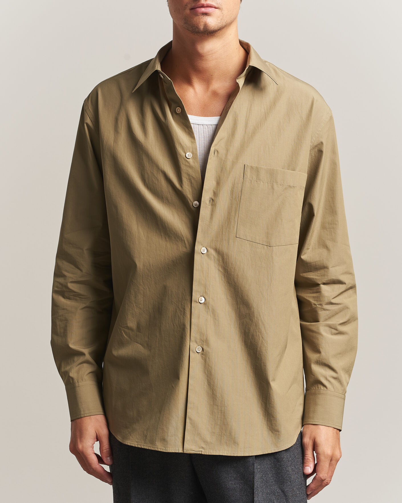 Heren | Overhemden | Auralee | Finx Light Weather Chambray Shirt Olive Brown