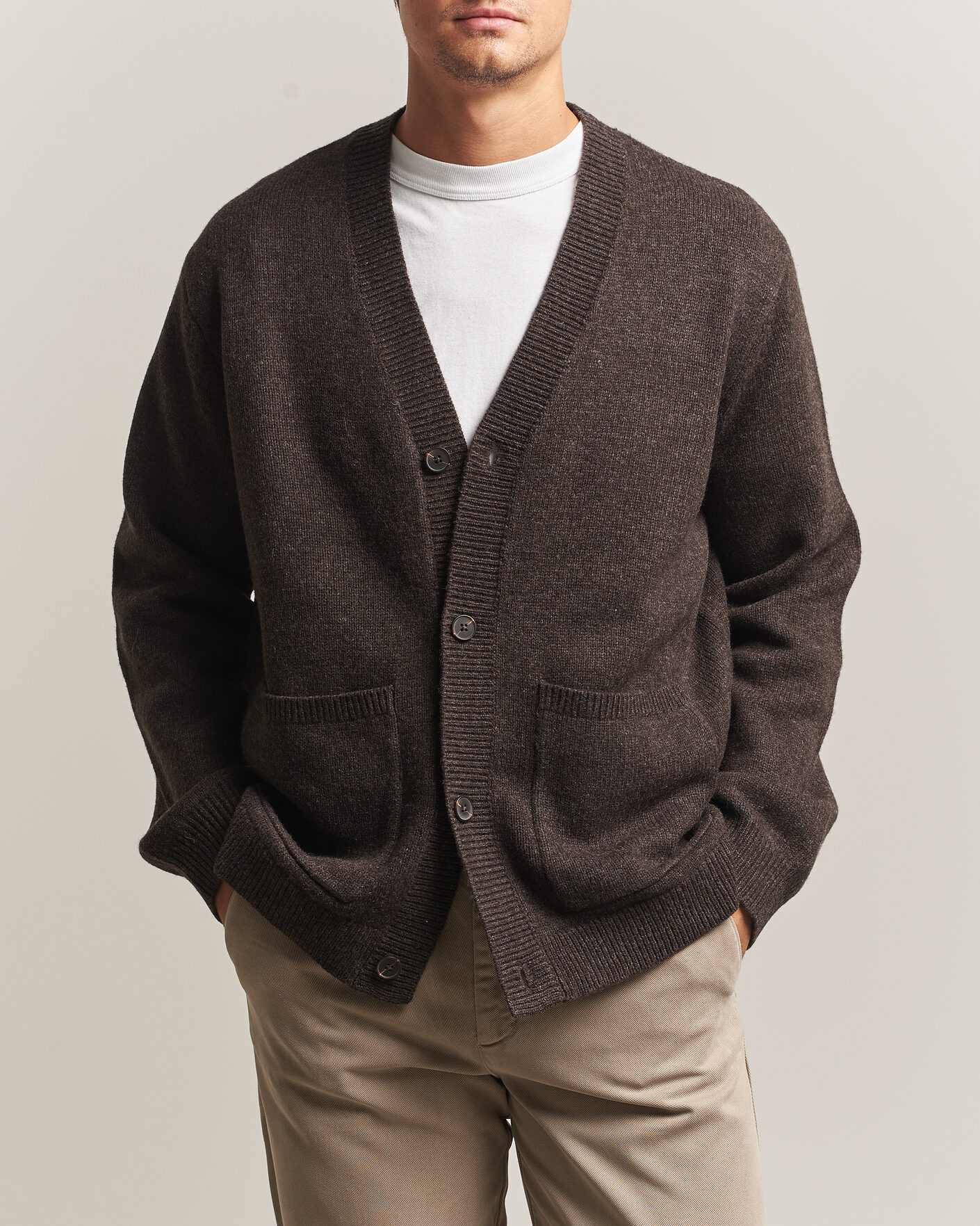 Heren | Truien | A Day's March | Jarrow Lambswool Cardigan Dark Brown