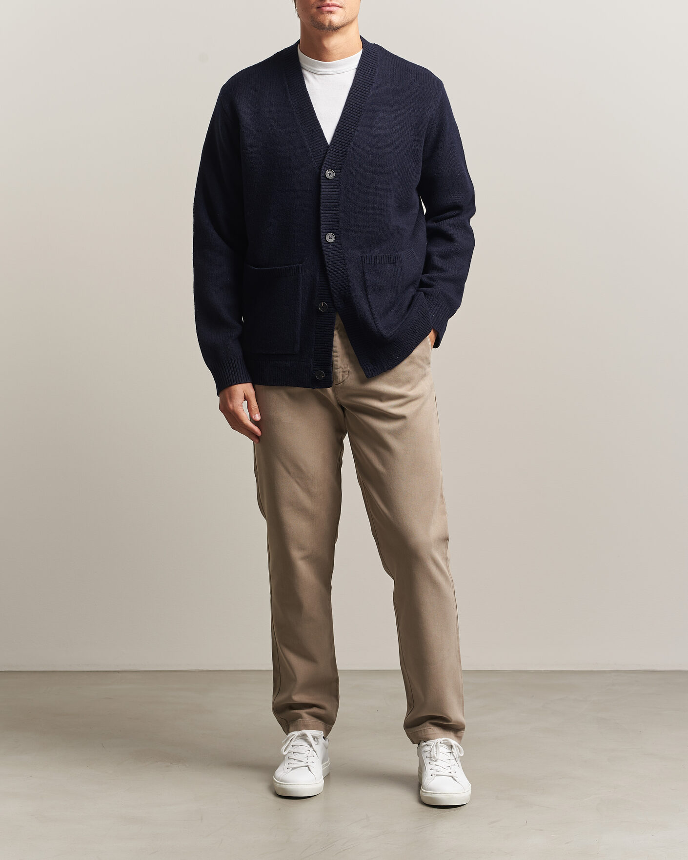 Heren | Truien | A Day's March | Jarrow Lambswool Cardigan Navy