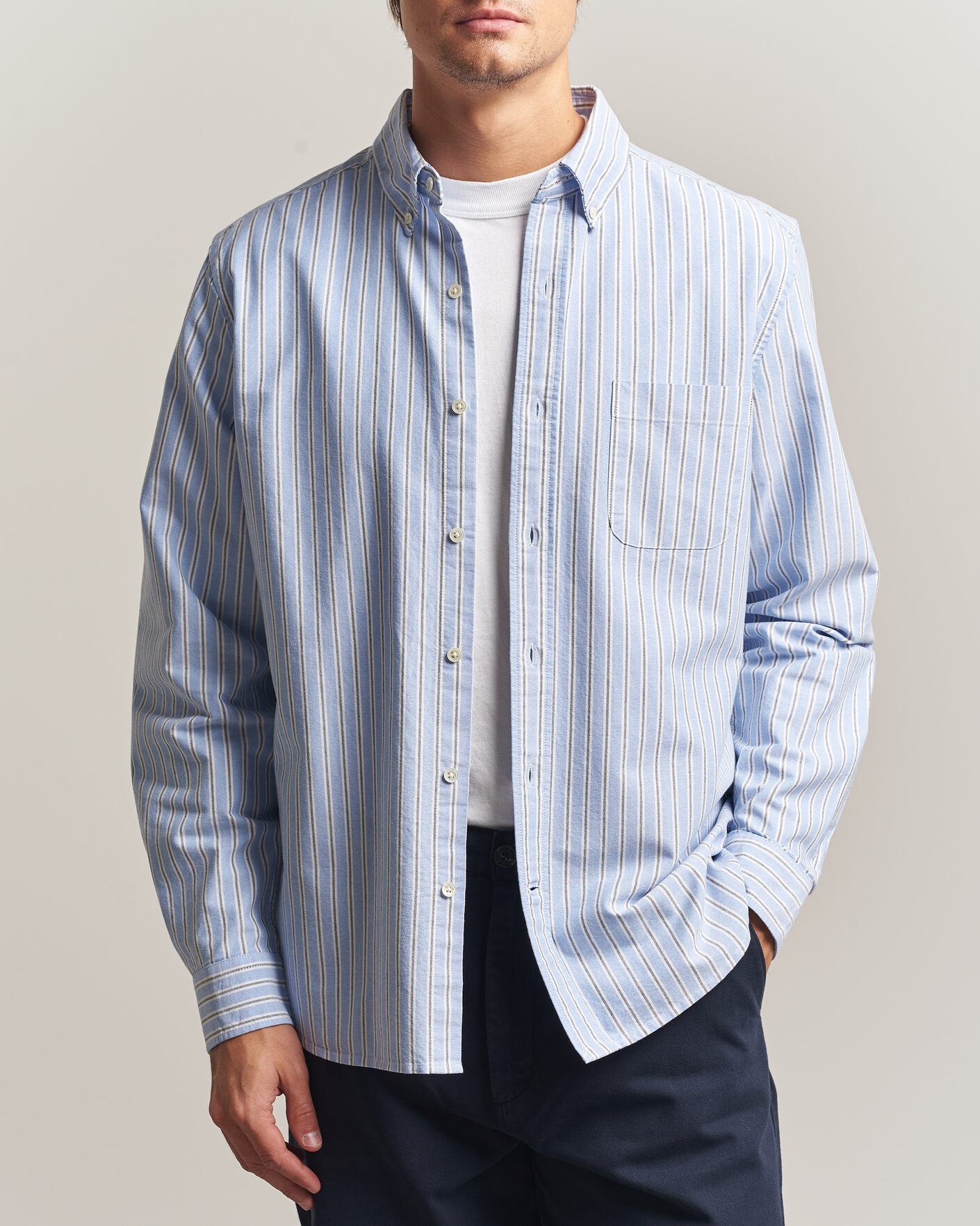 Heren | Overhemden | A Day's March | Classic Flag Striped Oxford Shirt White/Blue/Black