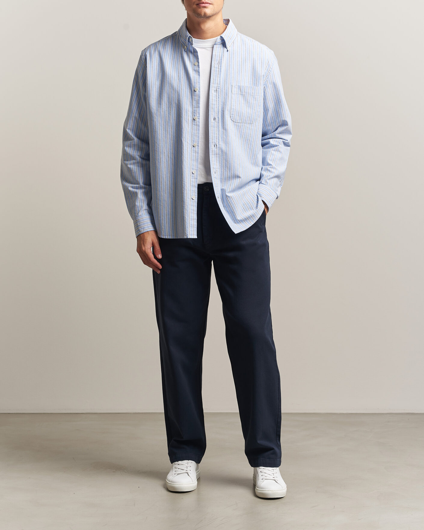 Heren | Broeken | A Day's March | Redwood Cotton Chinos Navy