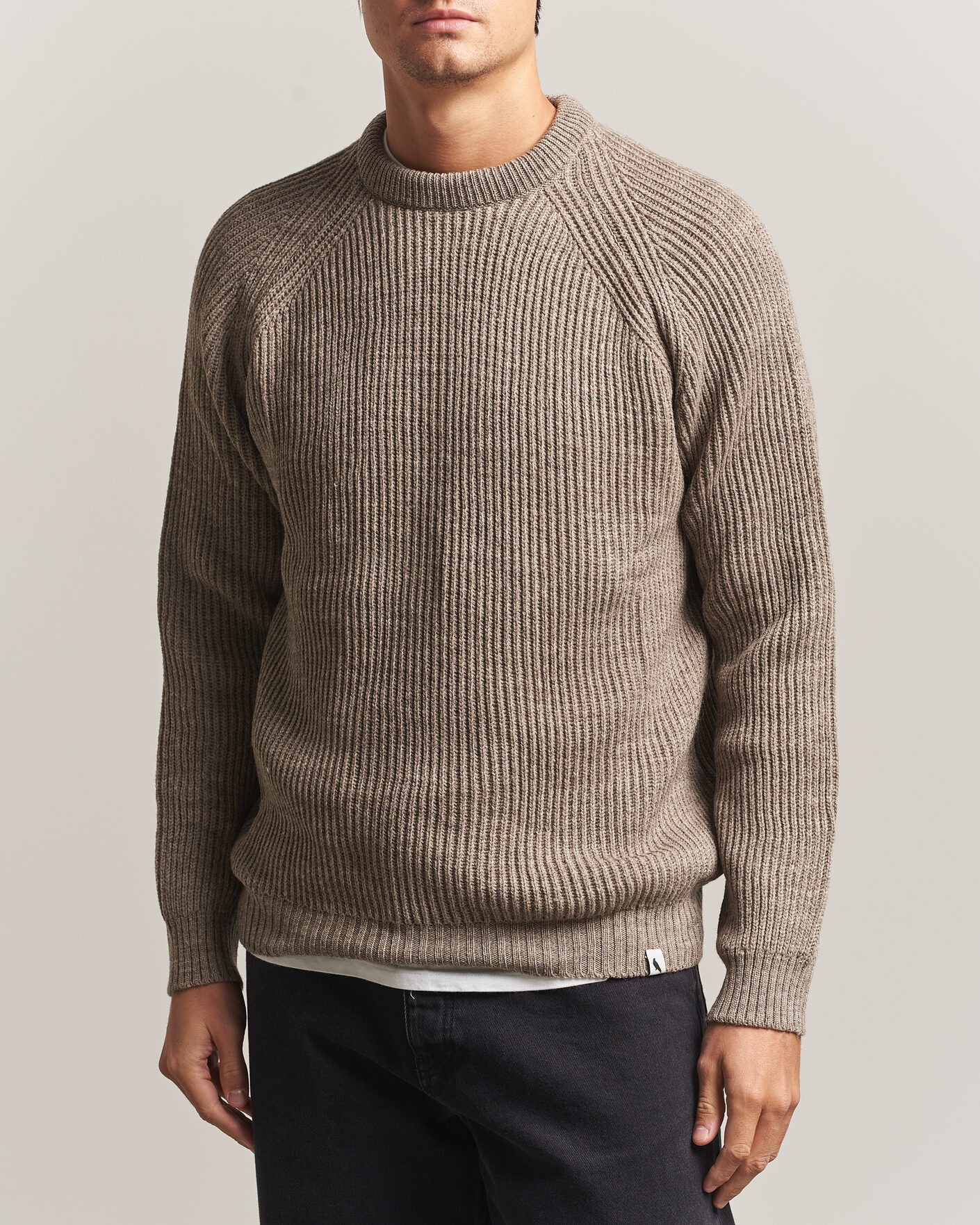 Heren | Truien | Peregrine | Ford Knitted Wool Jumper Light Brown