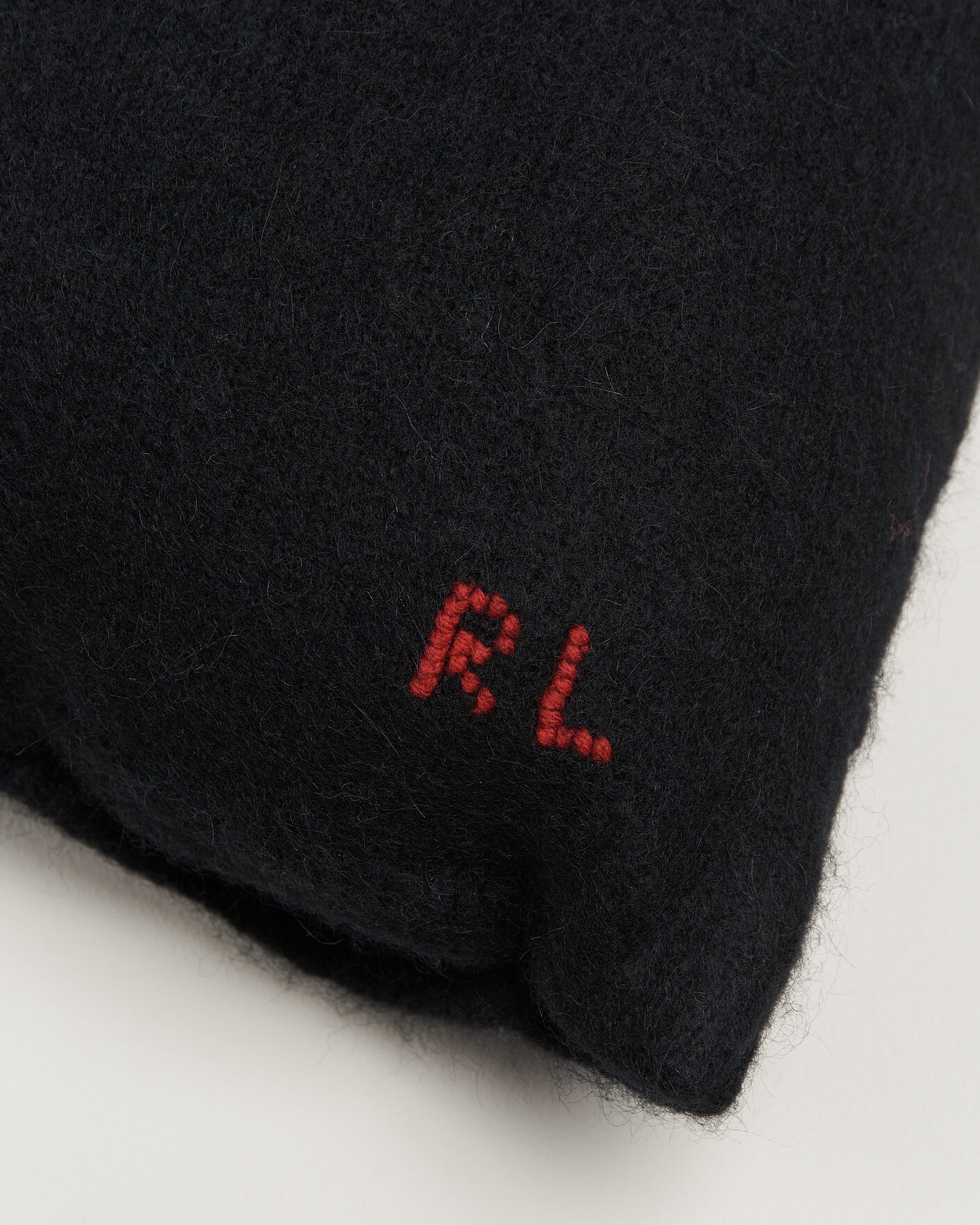 Heren | Thuis | Ralph Lauren Home | Ralph & Ricky Bear Wool/Alpaca Pillow Black