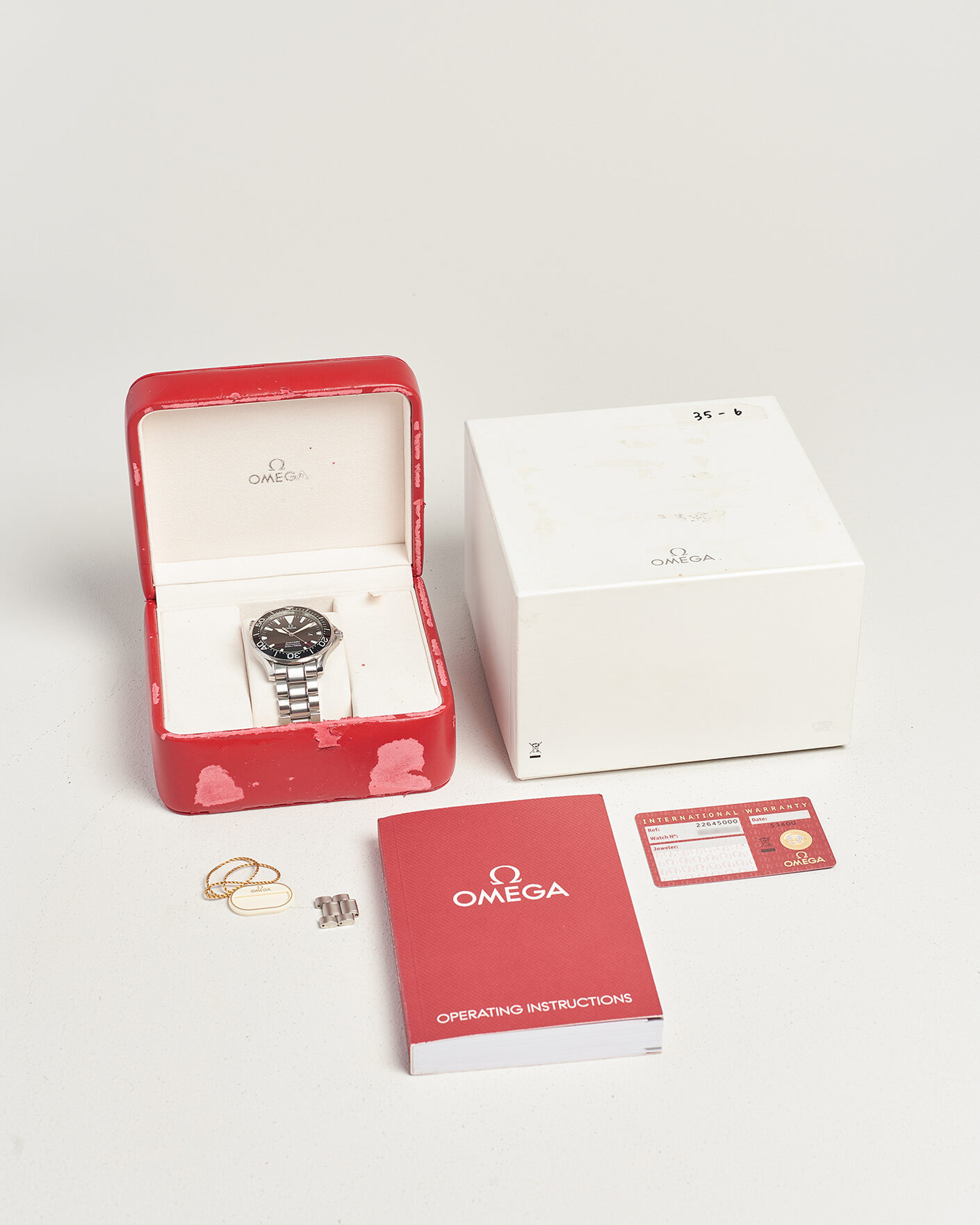 Heren | Pre-Owned & Vintage Watches | Omega Pre-Owned | Seamaster 300M Peter Blake