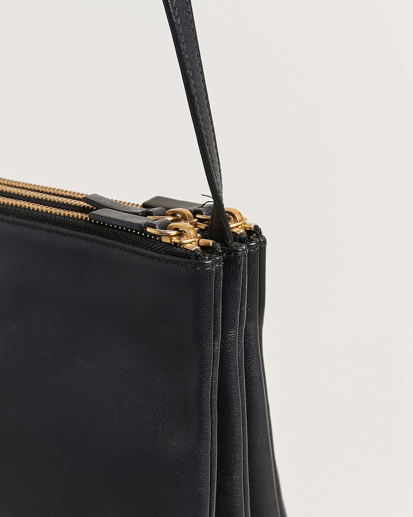 Heren | Pre-Owned & Vintage Bags | Celine Pre-Owned | Trio Bag Medium Leather Black