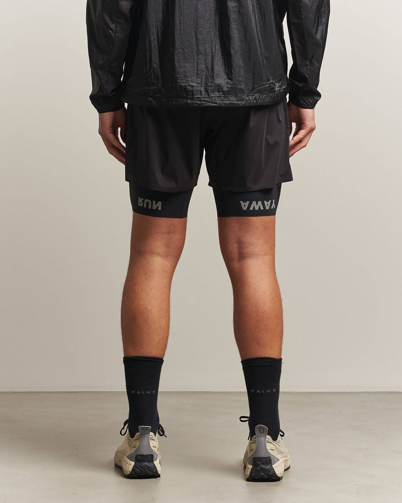 Heren | Korte broek | Satisfy | TechSilk 8 Inch Shorts Black