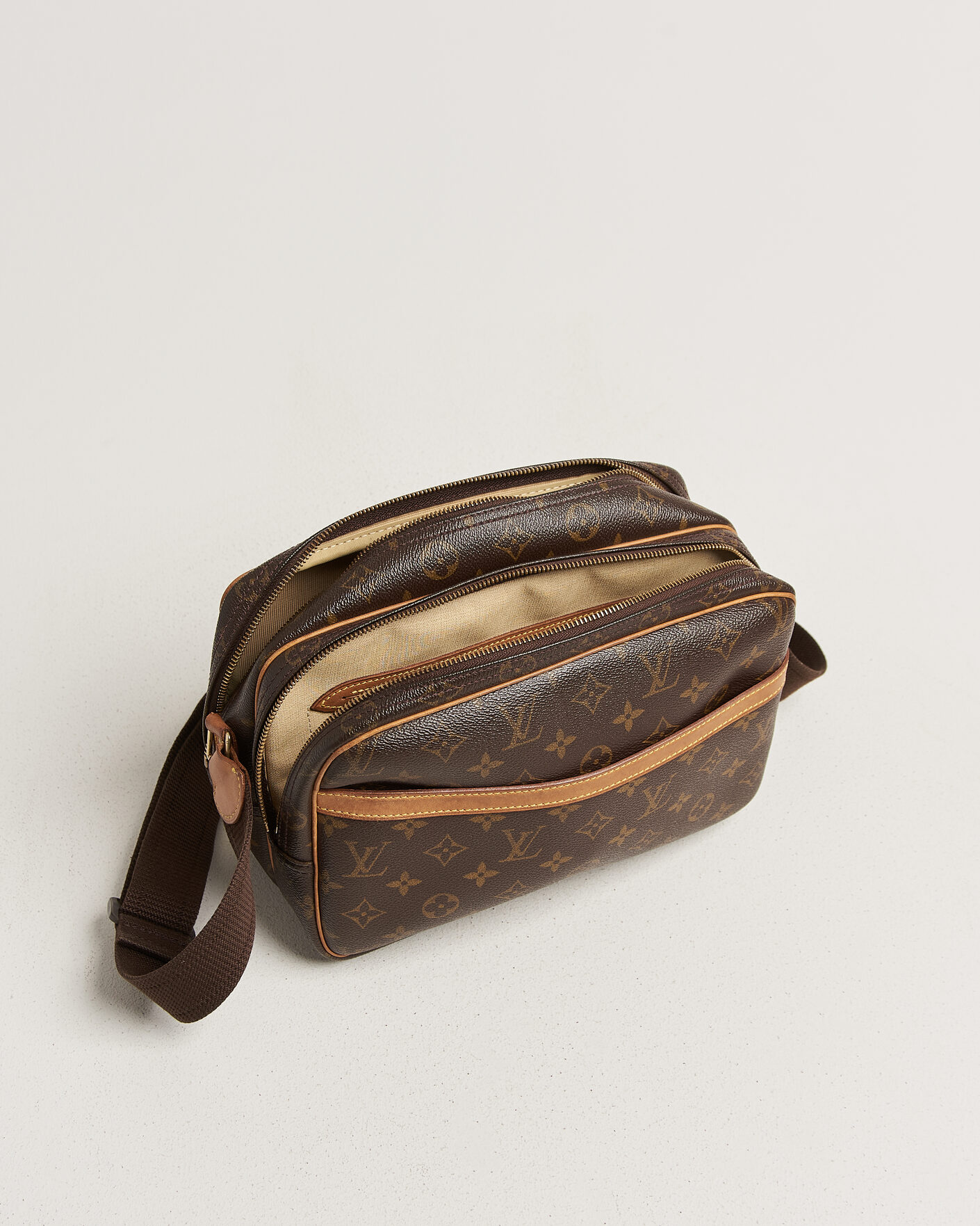 Heren | Pre-Owned & Vintage Bags | Louis Vuitton Pre-Owned | Reporter Bag PM Monogram