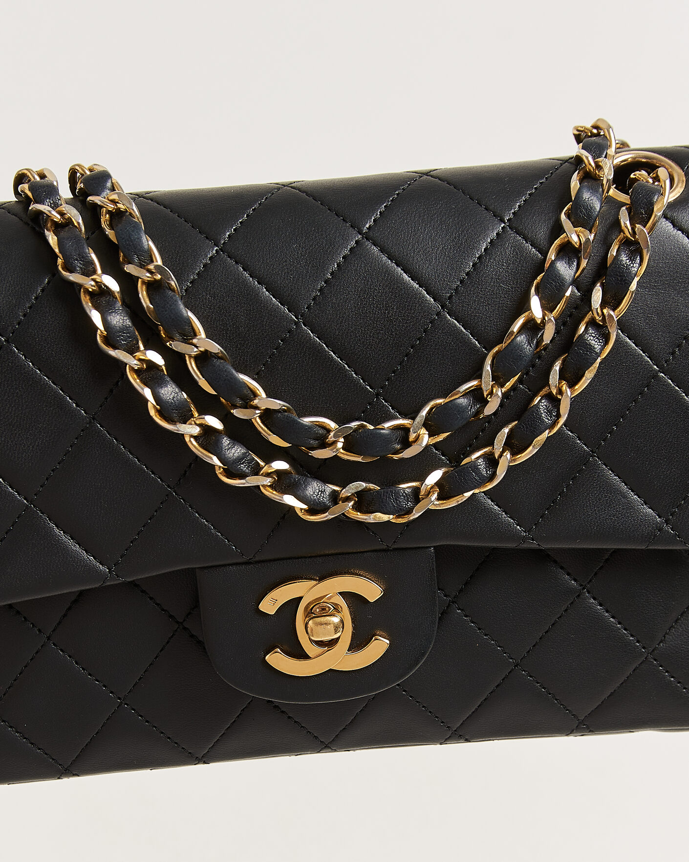 Heren | Pre-Owned & Vintage Bags | Chanel Pre-Owned | Classic Small Double Flap Bag Lambskin Black