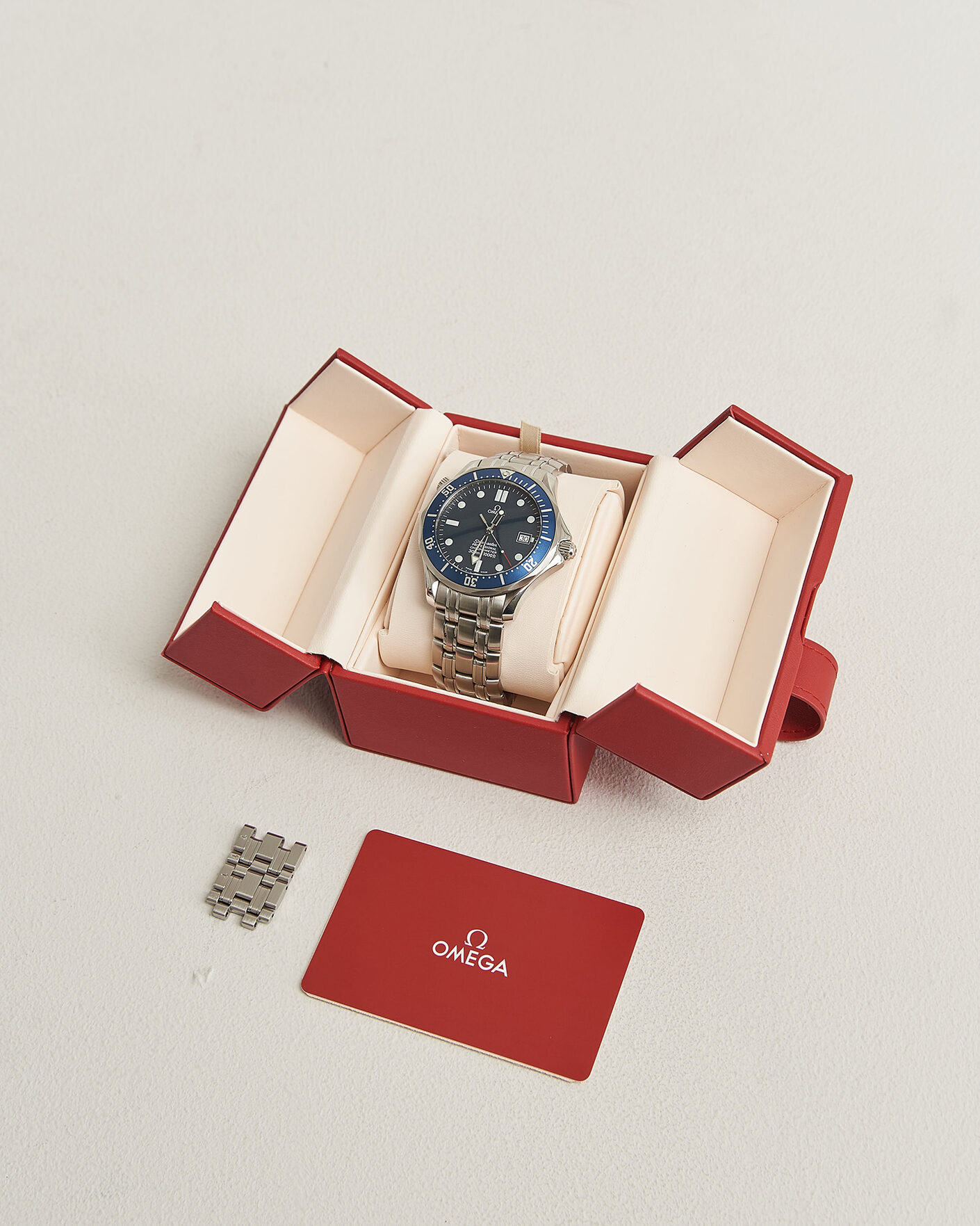 Heren | Pre-Owned & Vintage Watches | Omega Pre-Owned | Seamaster 300M