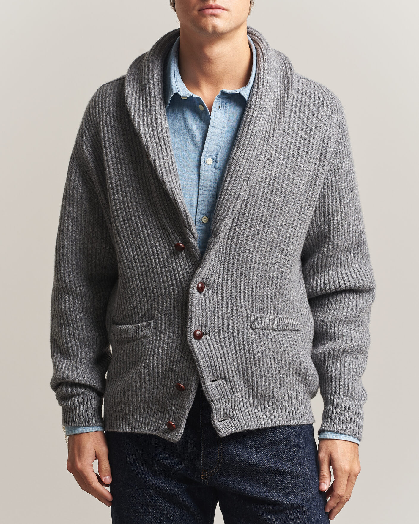 Heren | Truien | William Lockie | Windsor Cashmere Shawl Cardigan Flannel Grey